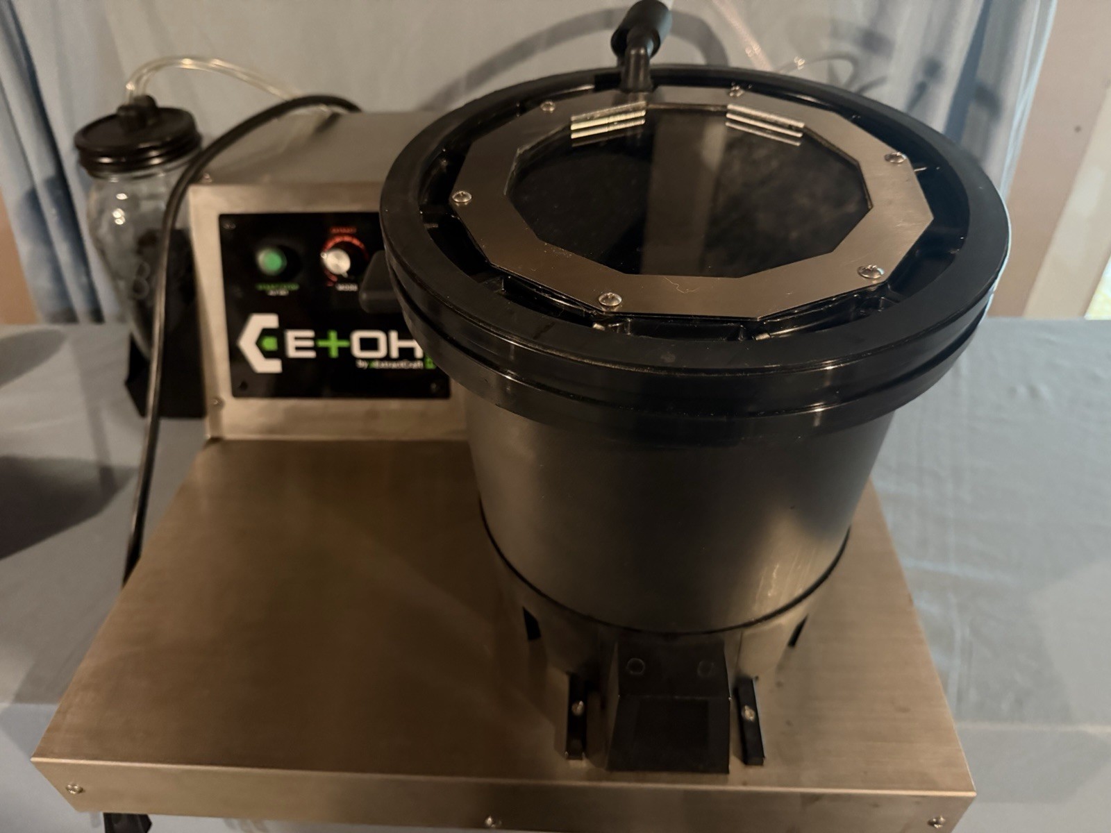 ExtractCraft EtOH Pro Countertop Ethanol Distillation Extractor for Lab Use