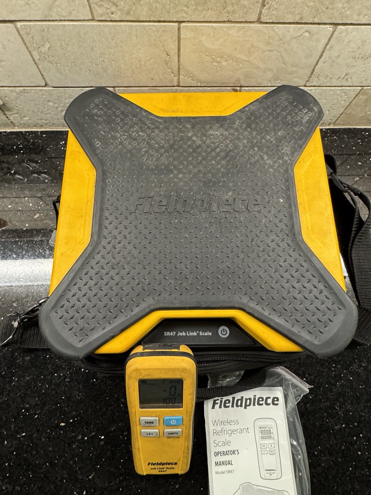 Fieldpiece SR47 Job Link Wireless Electronic Refrigerant Scale with Remote Fieldpiece SR47 Job Link Wireless Electronic Refrigerant Scale with Remote