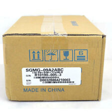 Yaskawa SGMG-09A2ABC Servo Motor SGMG09A2ABC New In Box DHL FAST SHIP picture