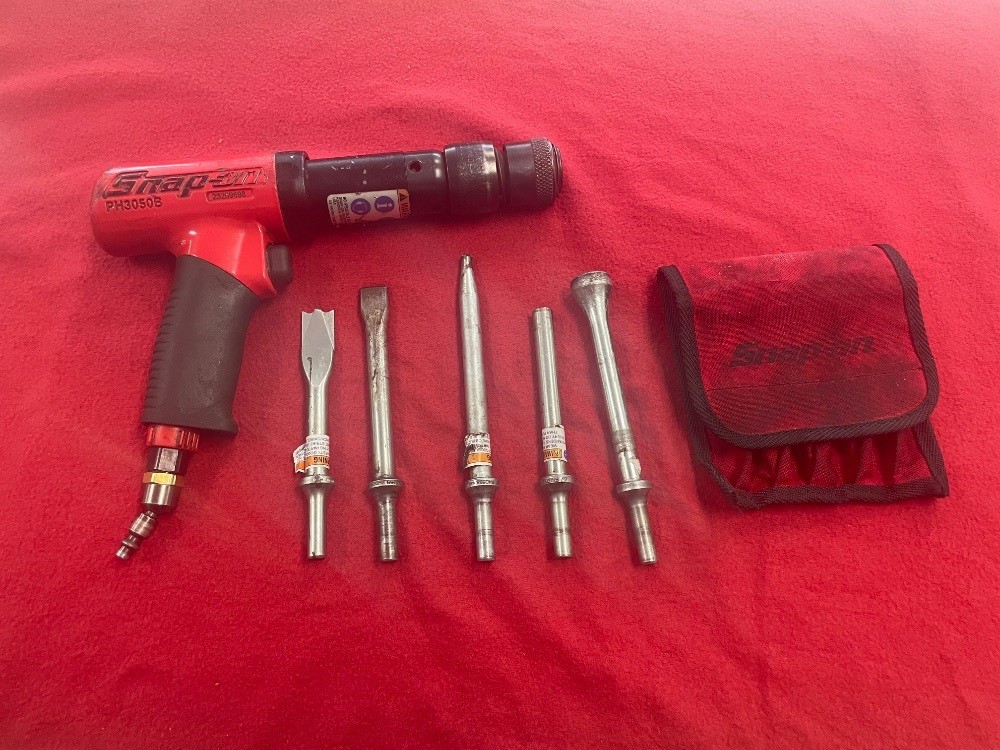 Snap-on Tools PH3050B Heavy Duty Air Hammer - w 5 Bits - PPSKN (371606) Snap-on Tools PH3050B Heavy Duty Air Hammer - w 5 Bits - PPSKN (371606)