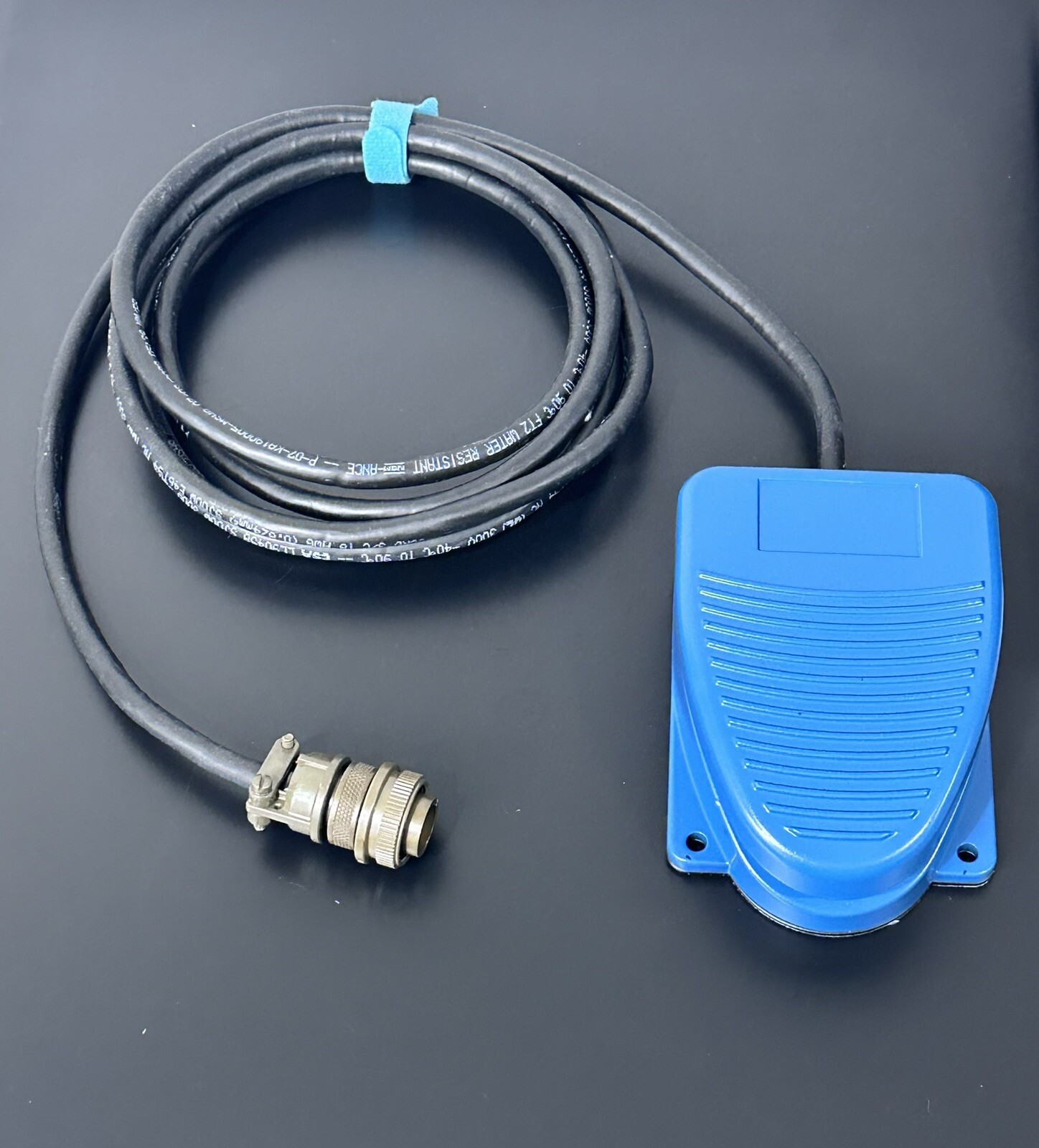 Covidien Valleylab E6009 Bipolar Foot Pedal *NEW STYLE BLUE* - Same Day Shipping Covidien Valleylab E6009 Bipolar Foot Pedal *NEW STYLE BLUE* - Same Day Shipping