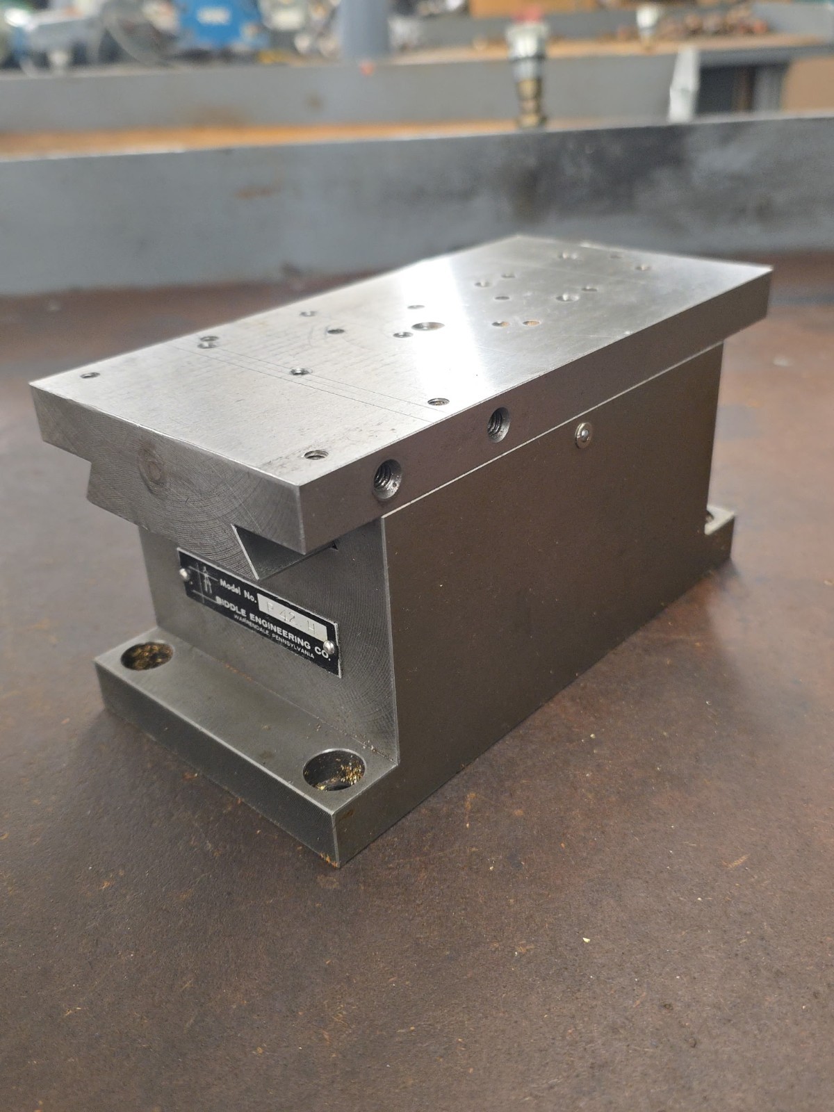 Biddle P42H Raised Dovetail Slide Base Precision Linear Positioning Stage 4x4x8 Biddle P42H Raised Dovetail Slide Base Precision Linear Positioning Stage 4x4x8
