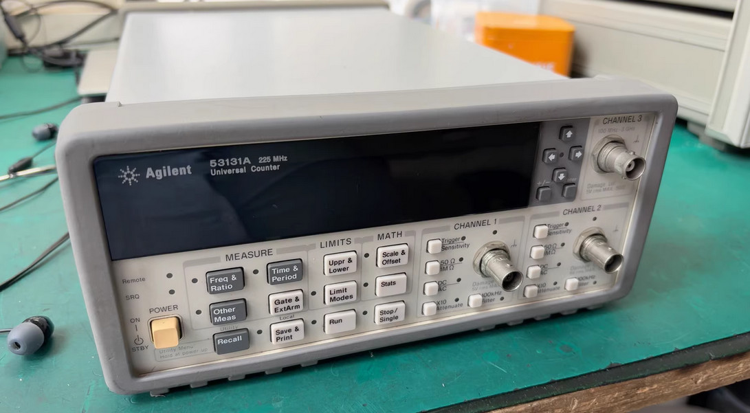 1pcs 53131A Agilent KEYSIGHT 225MHz REQUENCY UNIVERSAL COUNTER Fast delivery 1pcs 53131A Agilent KEYSIGHT 225MHz REQUENCY UNIVERSAL COUNTER Fast delivery