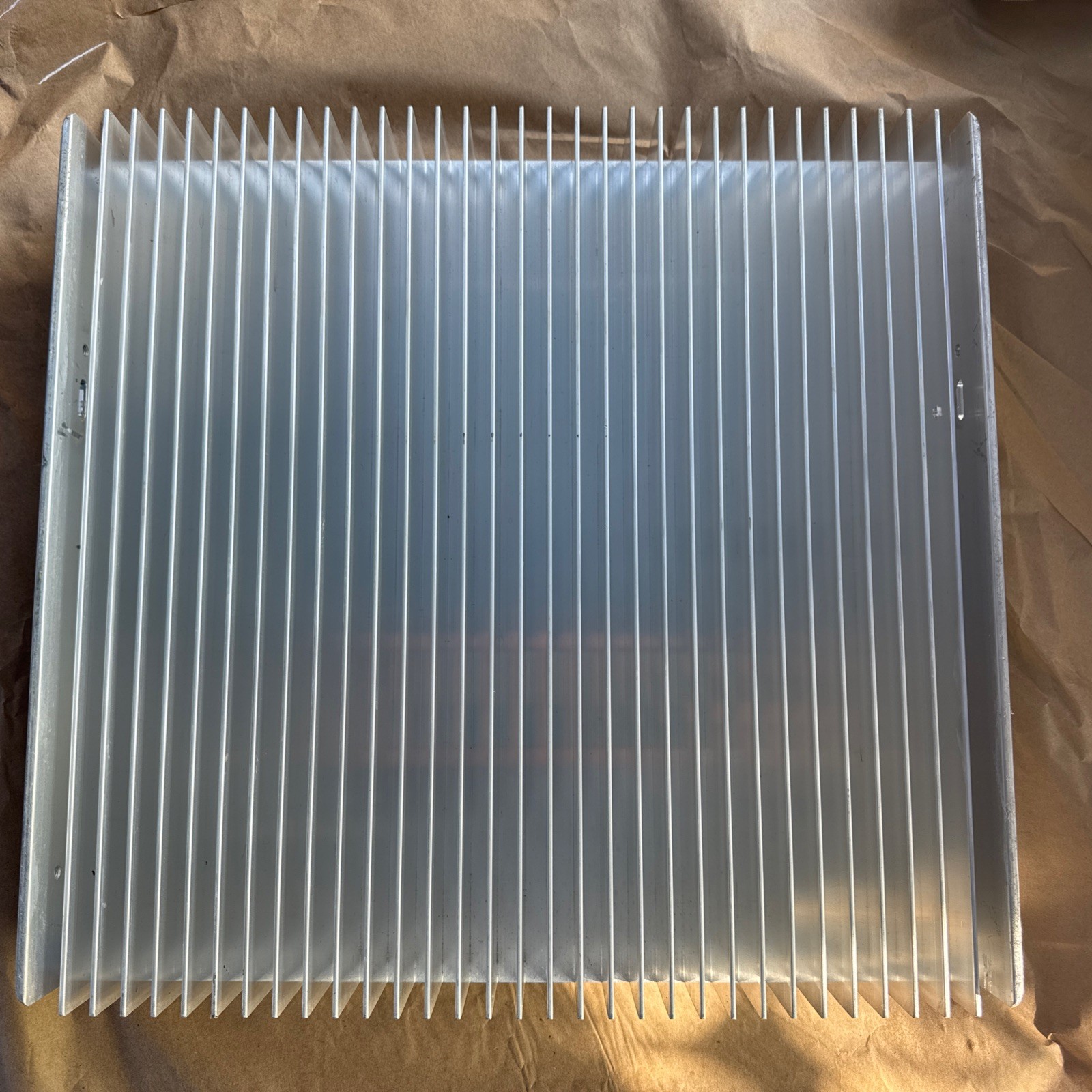 Large Aluminum Heat Sink -About 14”x 13.5”x 2.5” 12.50 Lbs. #09 Large Aluminum Heat Sink -About 14”x 13.5”x 2.5” 12.50 Lbs. #09