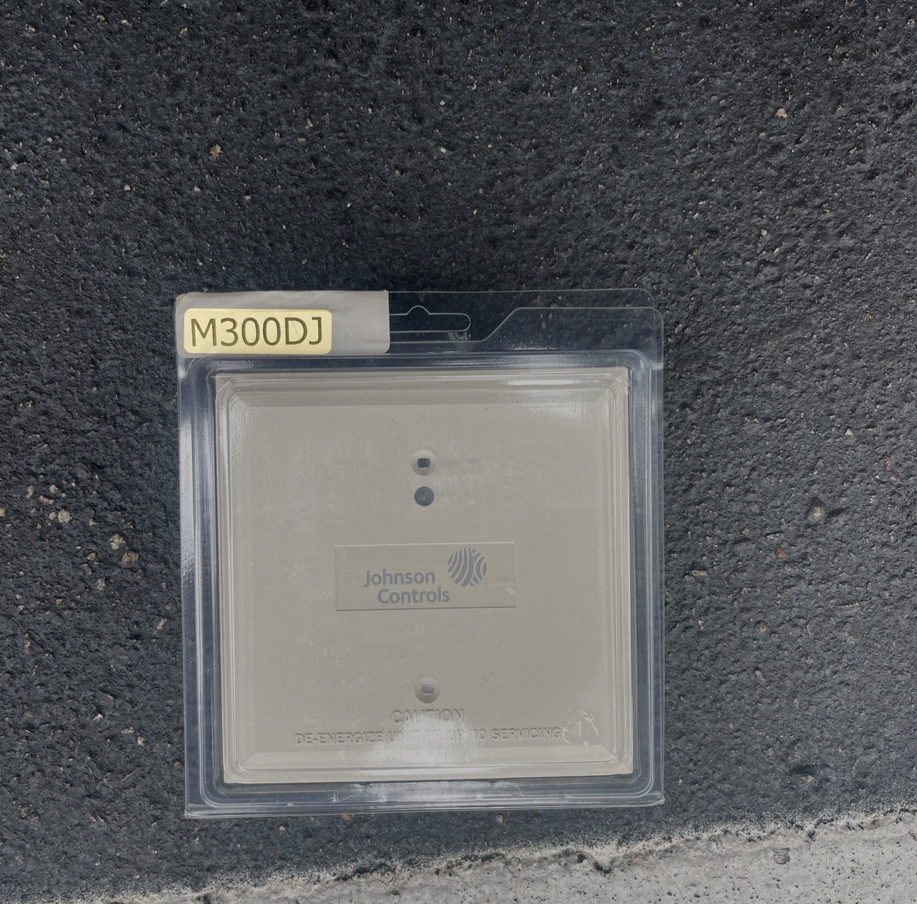NEW Johnson Controls M300DJ Dual Monitor Module USPS Priority Mail Shipping