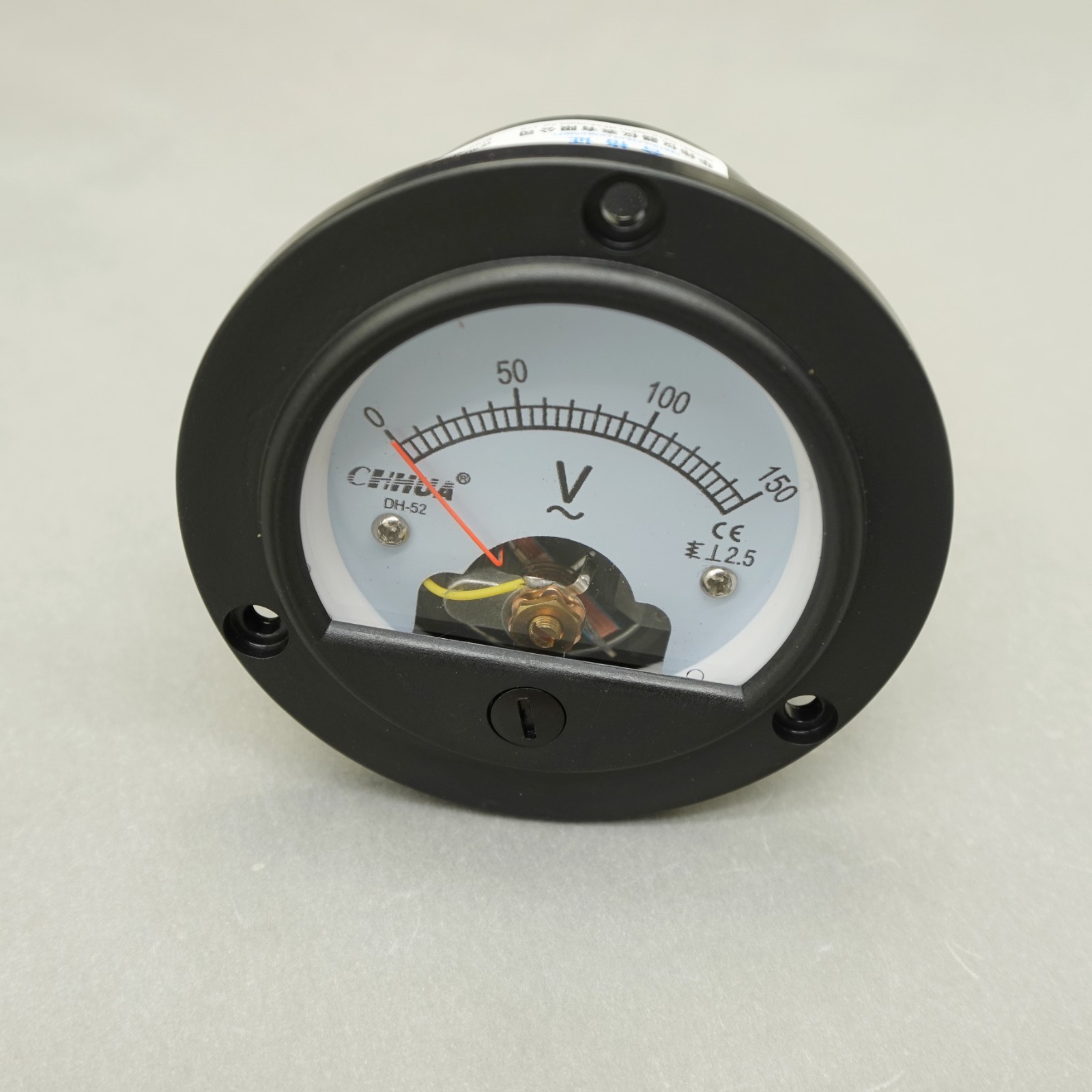 AC 0-150V Analog Voltmeter Analogue Volage Panel Meter Dia. 66.4mm DH52