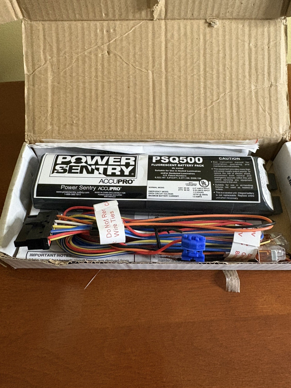 Power Sentry PSQ500 Fluorescent Emergency Battery Expired 2013 For Parts Power Sentry PSQ500 Fluorescent Emergency Battery Expired 2013 For Parts