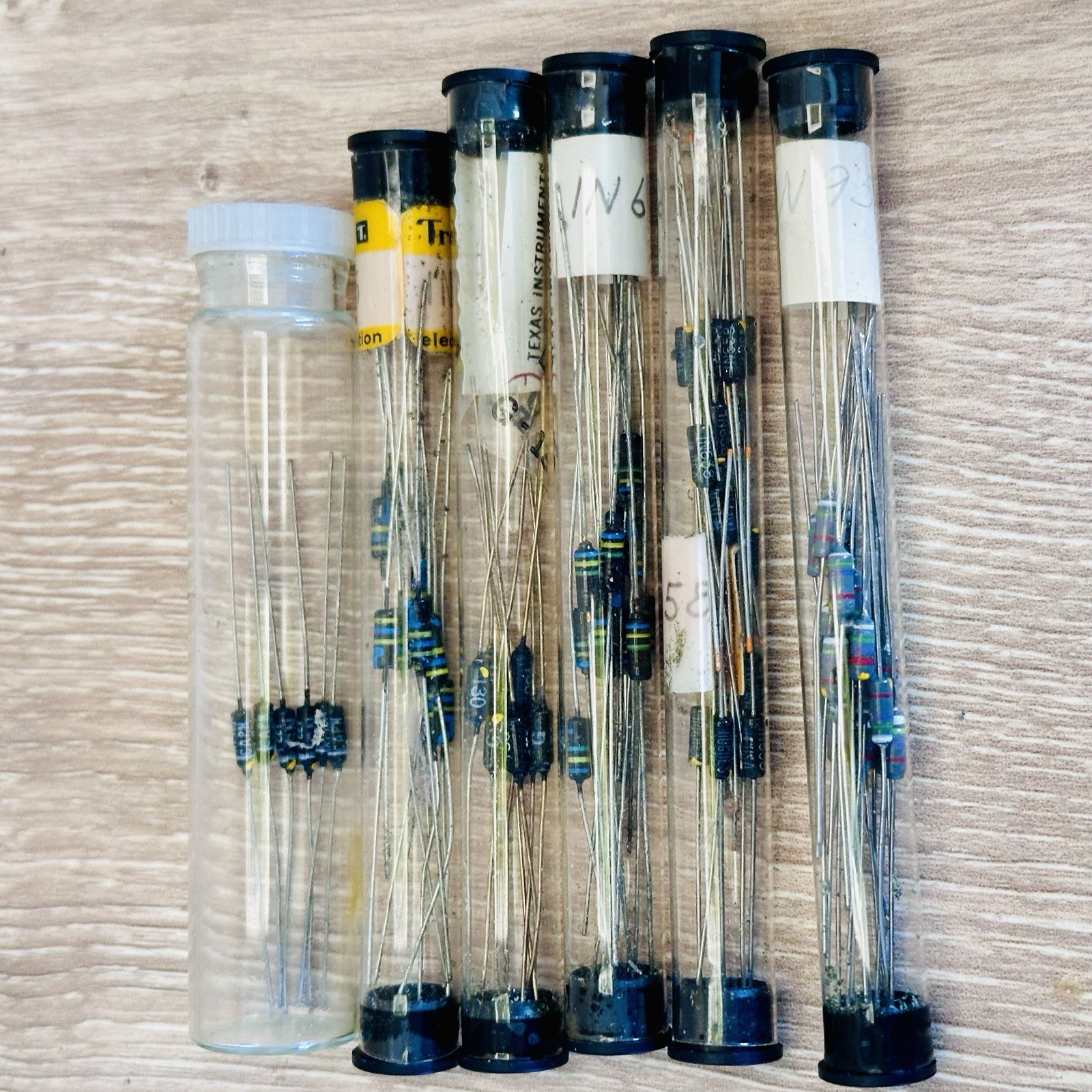 NOS Diode Lot 77pcs Mixed 1N Series Ham Radio RF Repair Zener Switching NOS Diode Lot 77pcs Mixed 1N Series Ham Radio RF Repair Zener Switching
