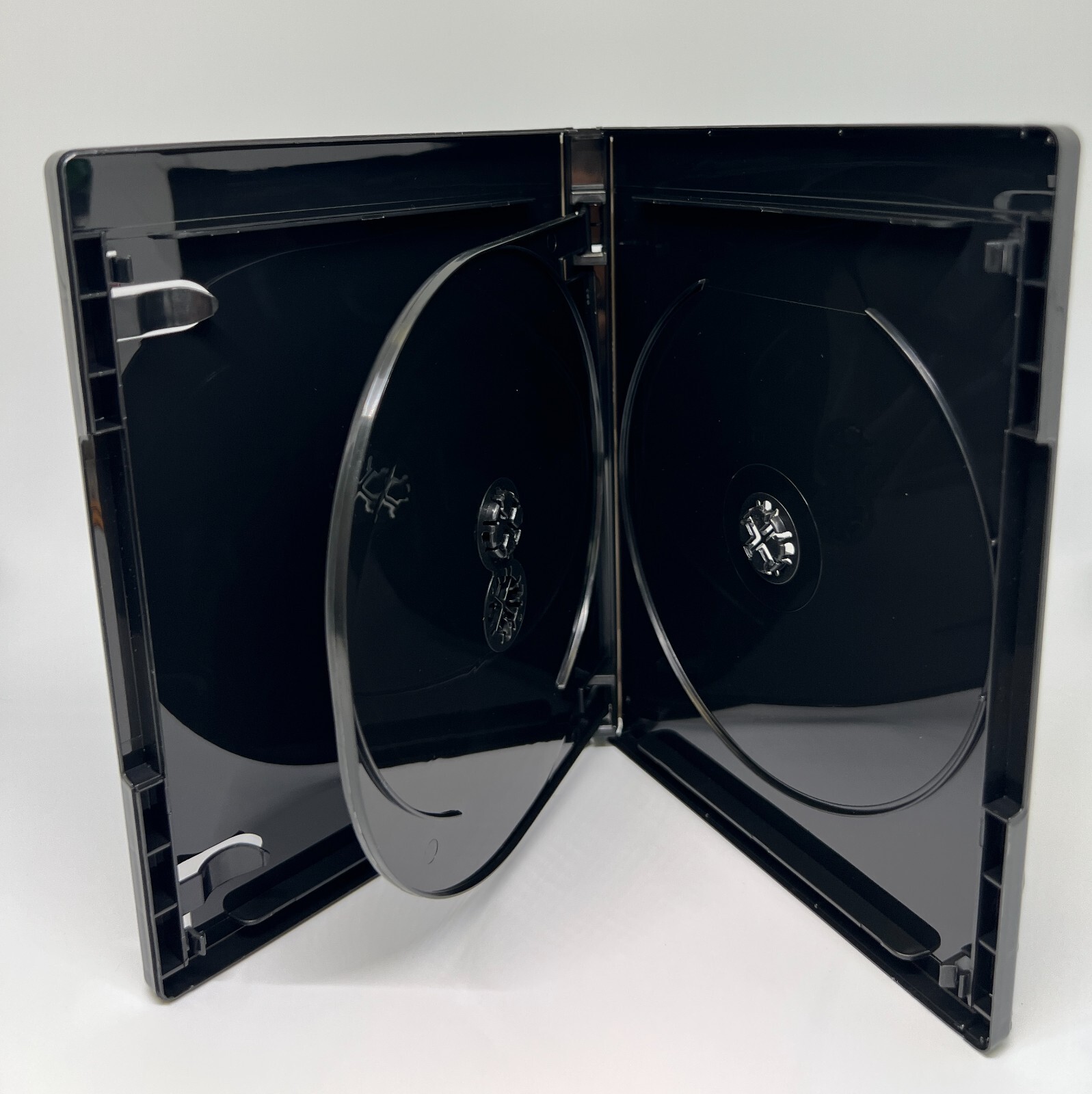 NEW 10 PCS 14MM 4K ULTRA HD 3 -DISC BLURAY CASE W BOOKLET CLIPS, BLACK, QJ300 NEW 10 PCS 14MM 4K ULTRA HD 3 -DISC BLURAY CASE W BOOKLET CLIPS, BLACK, QJ300