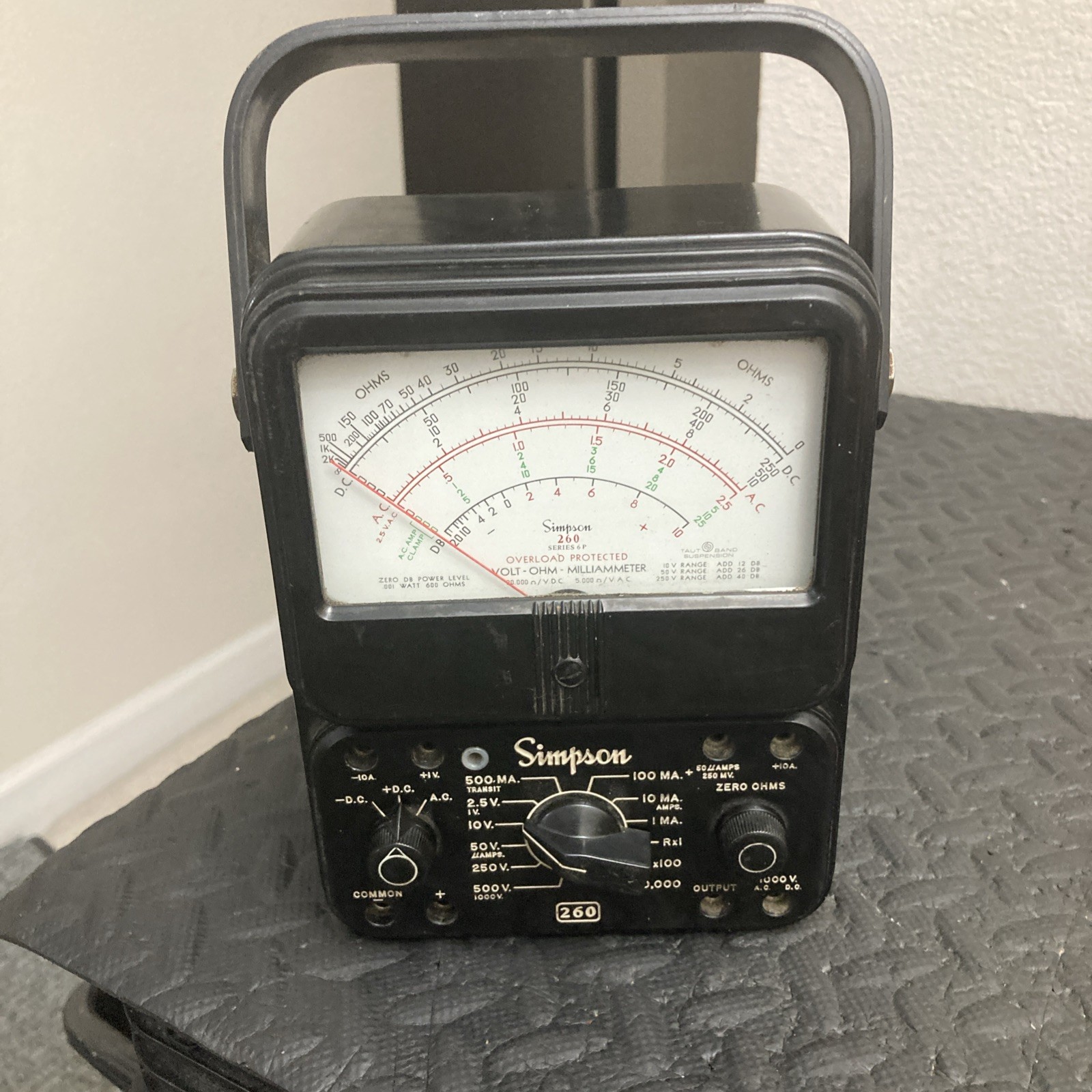 Simpson 260 Series 6P Analog Multimeter with Test leads Simpson 260 Series 6P Analog Multimeter with Test leads