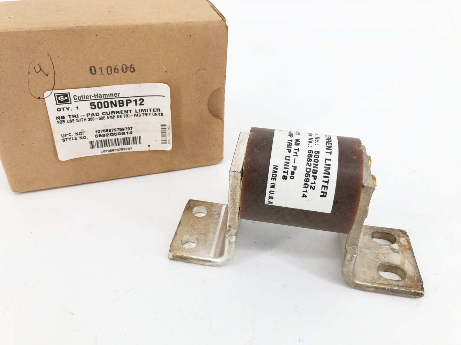 New Cutler Hammer 500NBP12 Tri-Pac Current Limiter 300-500A Style 5682D59G14 New Cutler Hammer 500NBP12 Tri-Pac Current Limiter 300-500A Style 5682D59G14