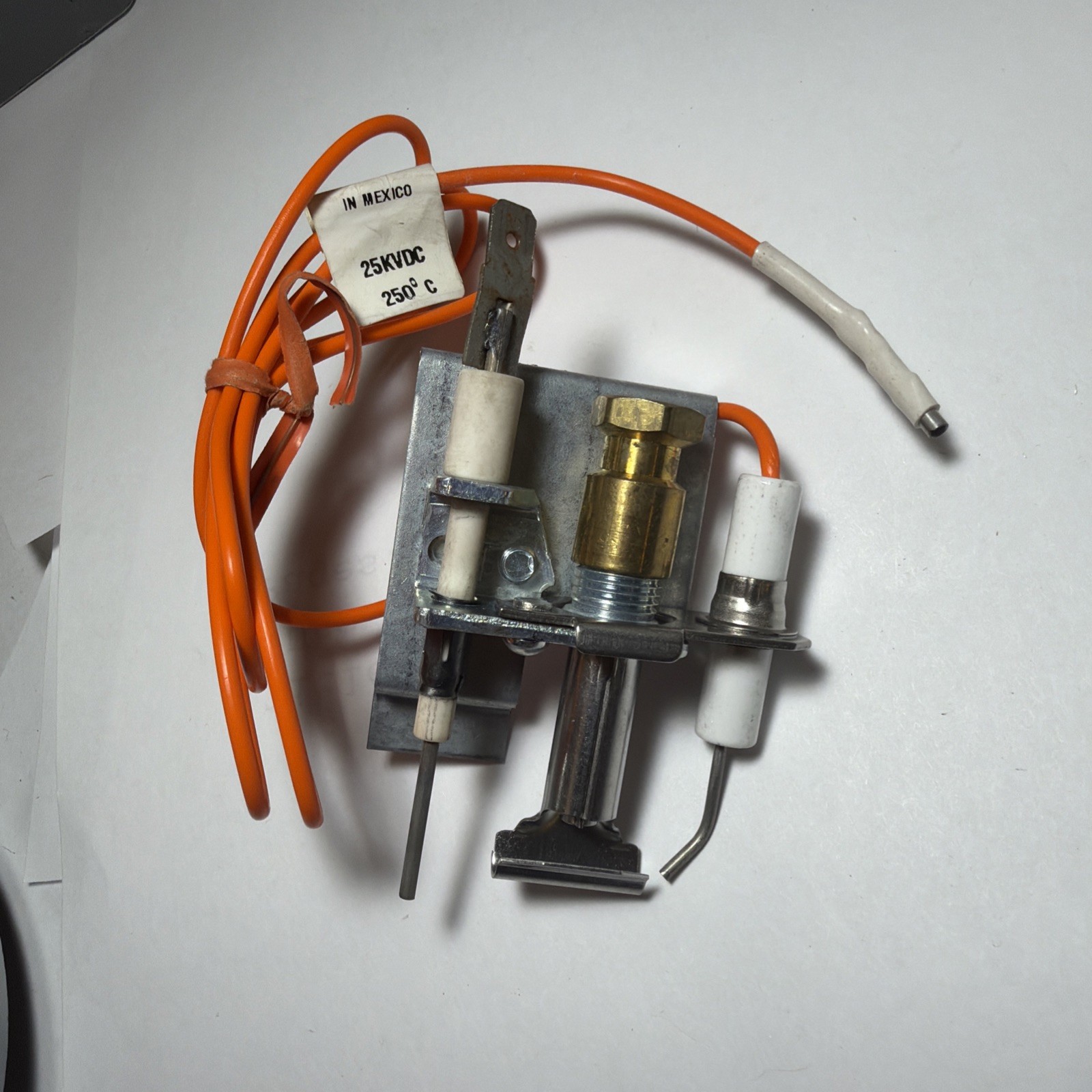 NEW Goodman-Amana B1401003S Pilot Assembly Spark Ignition and Sensor NEW Goodman-Amana B1401003S Pilot Assembly Spark Ignition and Sensor