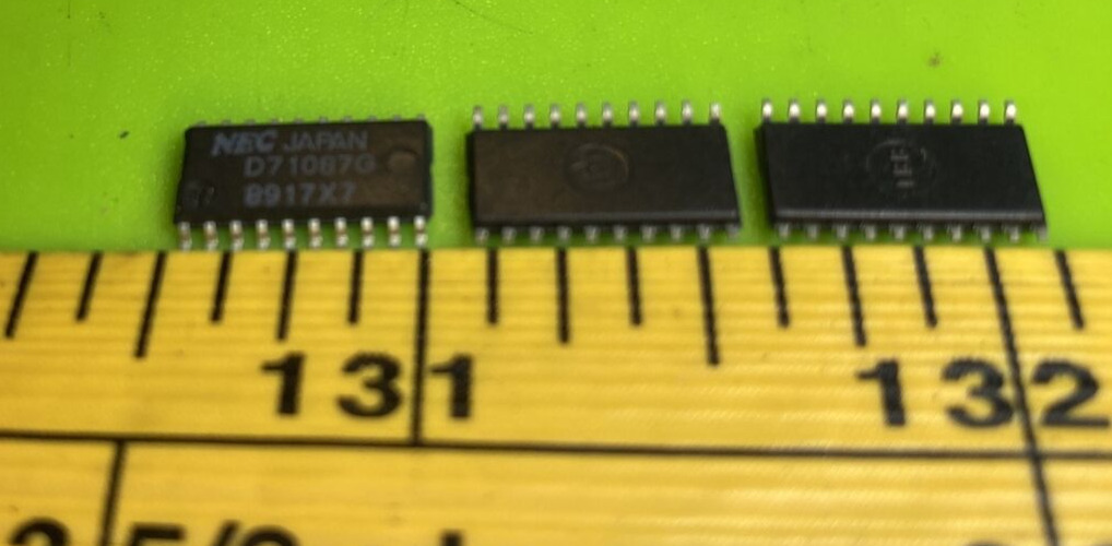 Lot of 3) Original NEC UPD71087G Bi-directional 8-bit, SO20, CMOS, PDSO20