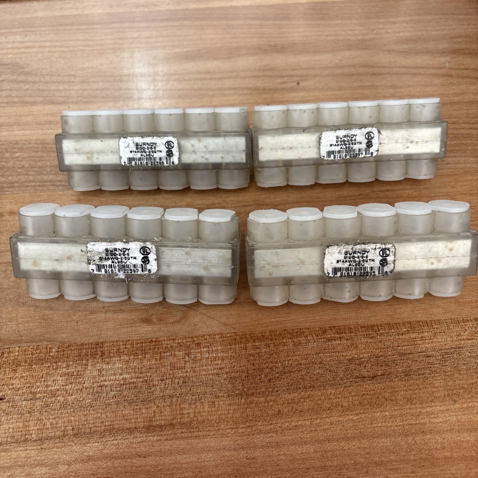 Lot Of 4 Burndy BIBD-2/0-6 Insulated Terminal Strips