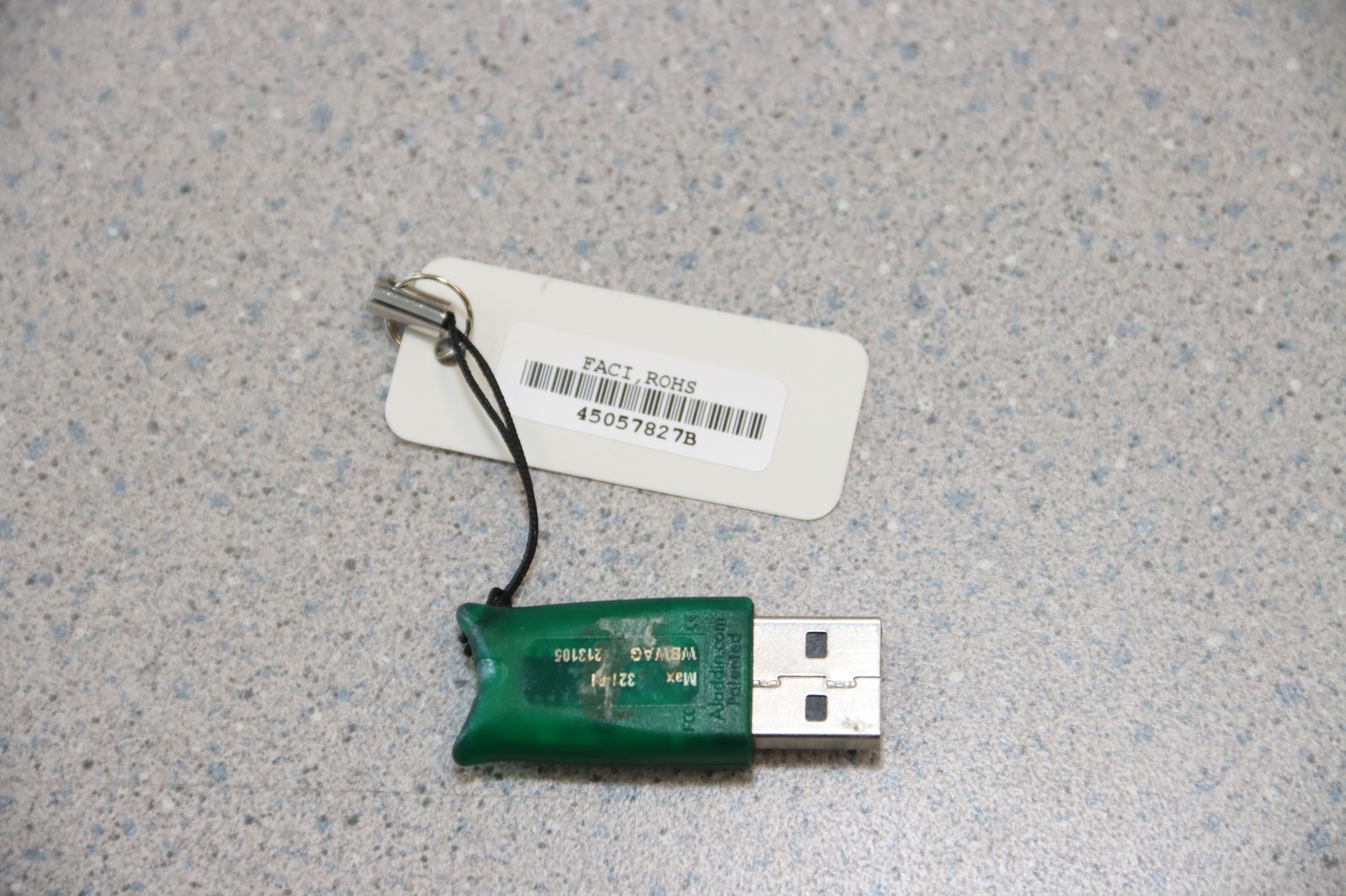 EFI Fiery Advanced Controller Interface Kit - FACI Enable Dongle & CD (45085454) EFI Fiery Advanced Controller Interface Kit - FACI Enable Dongle & CD (45085454)