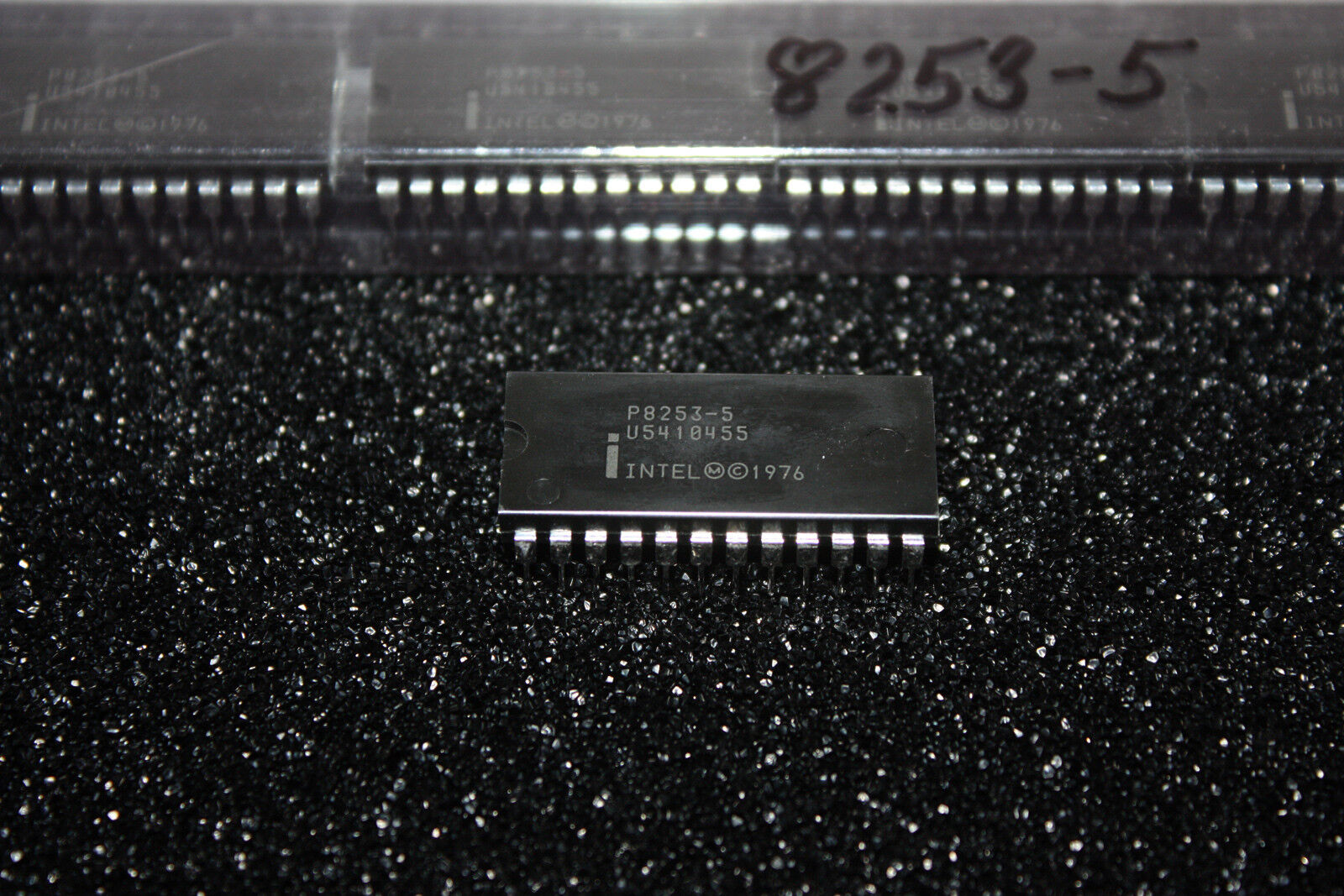 Vintage Intel P8253-5 Programmable Interval Timer, 8253-5