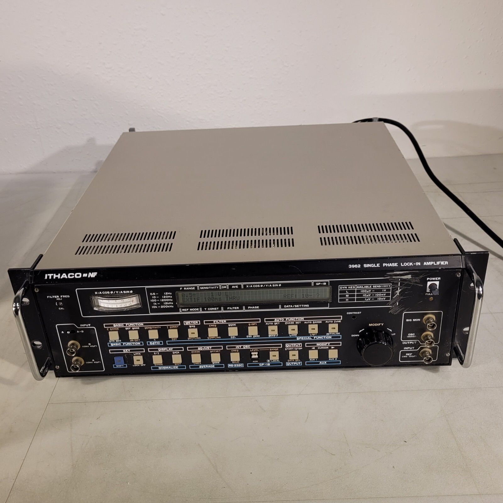 Ithaco 3962A Single Phase Lock-In Amplifier Auto Function Filter Frequency Adj Ithaco 3962A Single Phase Lock-In Amplifier Auto Function Filter Frequency Adj