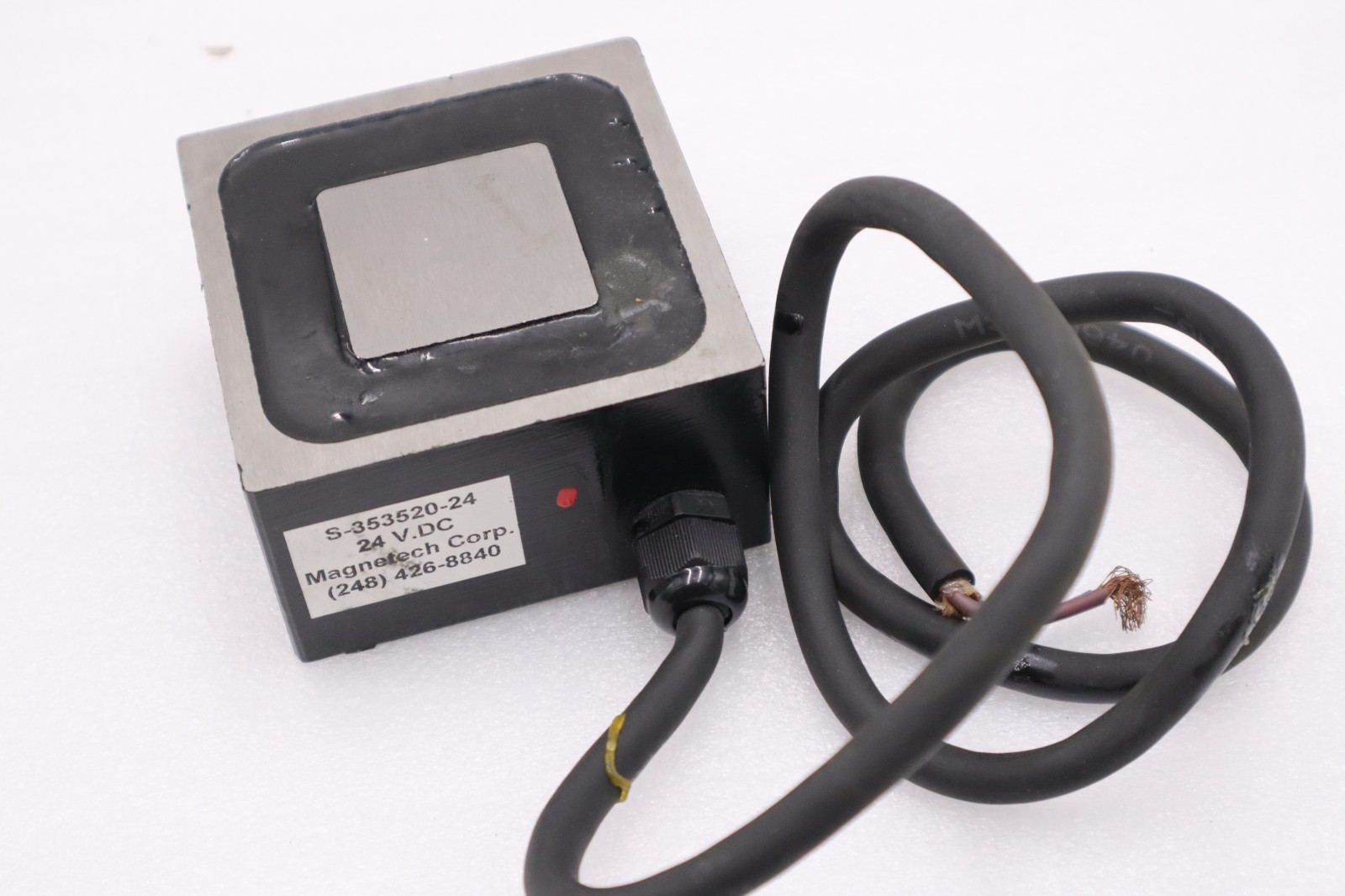 NEW OPEN BOX MAGNETECH CORP S-353520-24 ELECTROMAGNET HOLDING STK H395A NEW OPEN BOX MAGNETECH CORP S-353520-24 ELECTROMAGNET HOLDING STK H395A