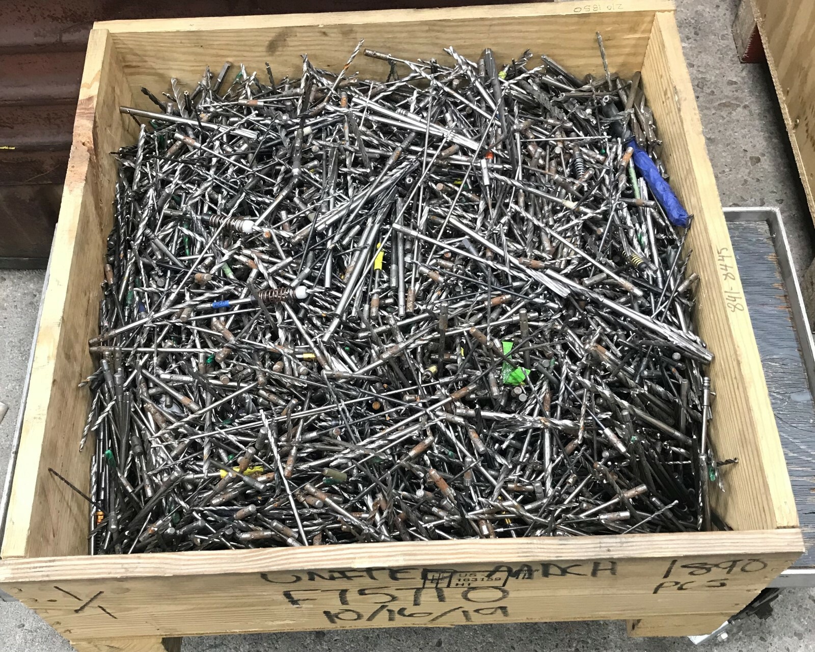 3 LBS OF ASSORTED DRILL BITS AND REAMERS 3 LBS OF ASSORTED DRILL BITS AND REAMERS