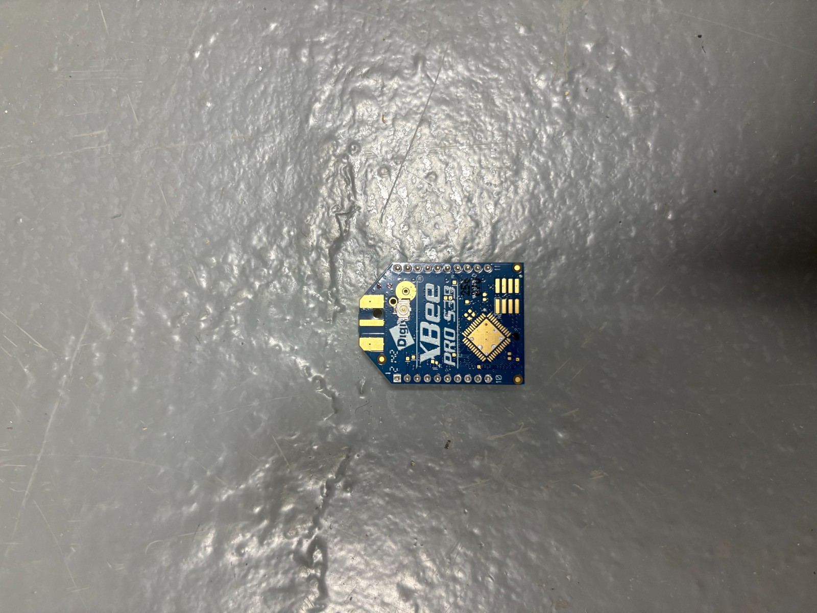 1 piece of BP9B-DMUT-002 900MHz XBee Pro 900MHz DigiMesh wireless from Digi 1 piece of BP9B-DMUT-002 900MHz XBee Pro 900MHz DigiMesh wireless from Digi