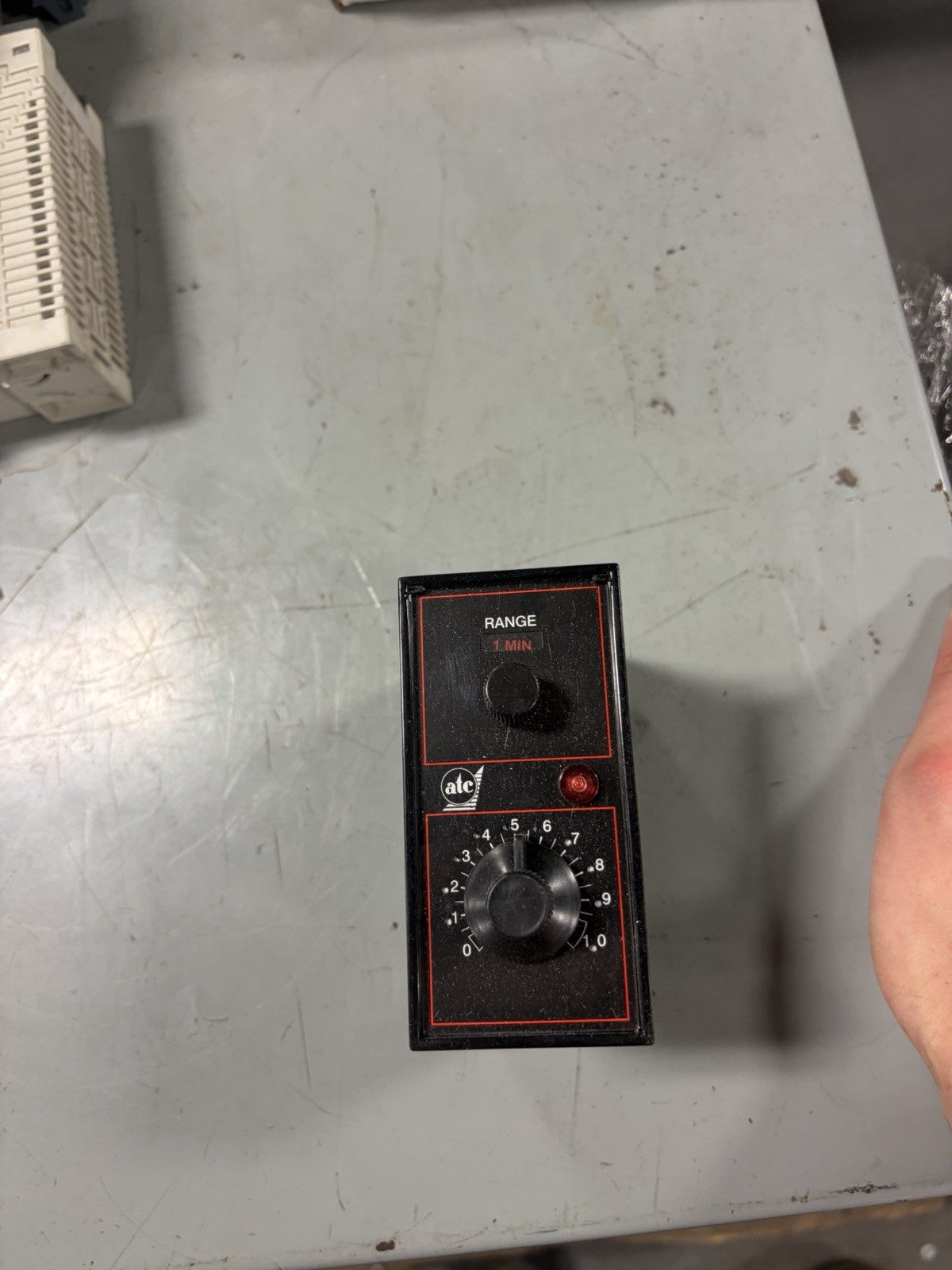 NEW NO BOX ATC 328E200F10XX TIME DELAY RELAY 24-240VAC NEW NO BOX ATC 328E200F10XX TIME DELAY RELAY 24-240VAC