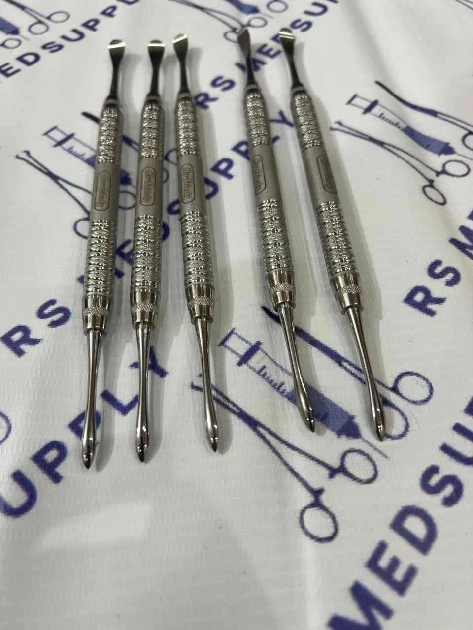 Hu-Friedy # 9 Periosteal Elevators Molt Double End Lot of 5 PCS Hu-Friedy # 9 Periosteal Elevators Molt Double End Lot of 5 PCS