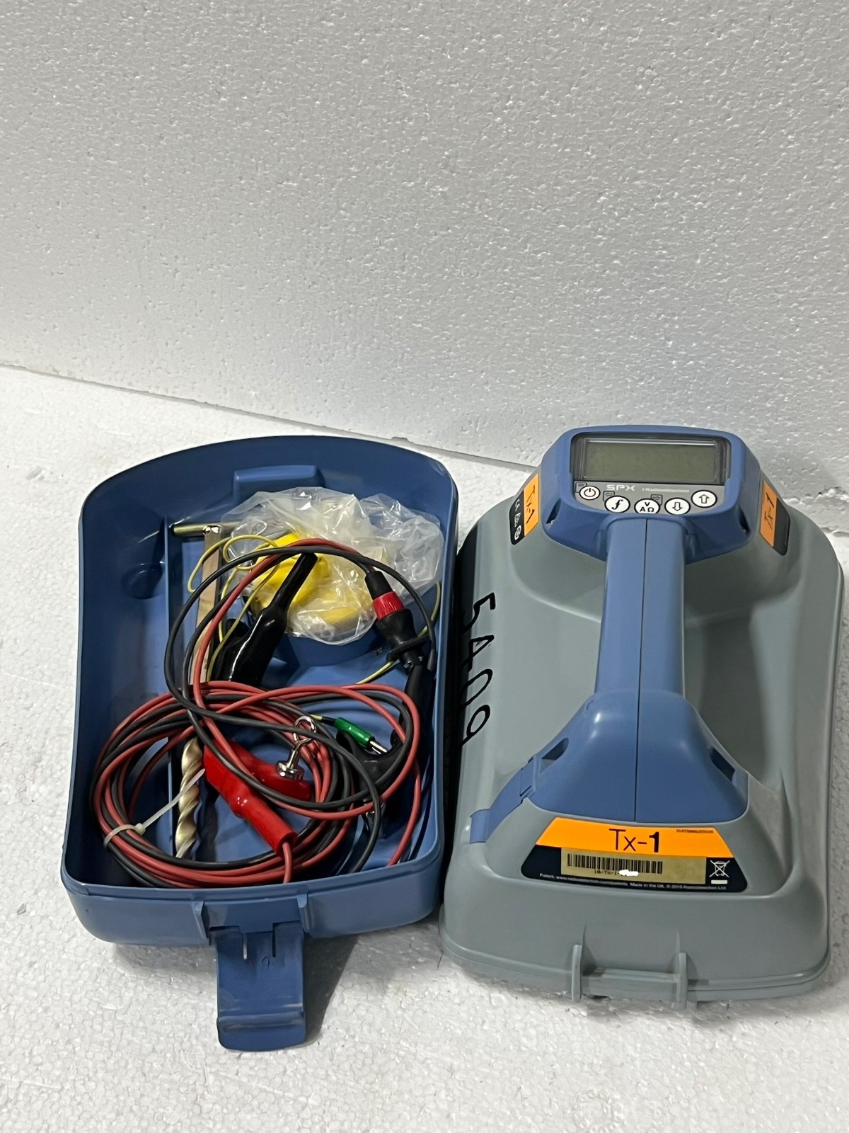 Radiodetection SPX TX-1 Transmitter Calibration Unit Radiodetection SPX TX-1 Transmitter Calibration Unit