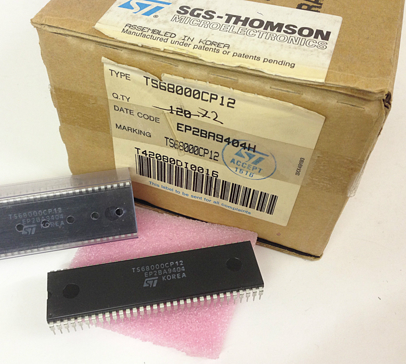 1 piece TS68000CP12 | 12MHz | DIP64 | 68000 | Atari Commodore AMIGA500 A2000 CDT 1 piece TS68000CP12 | 12MHz | DIP64 | 68000 | Atari Commodore AMIGA500 A2000 CDT