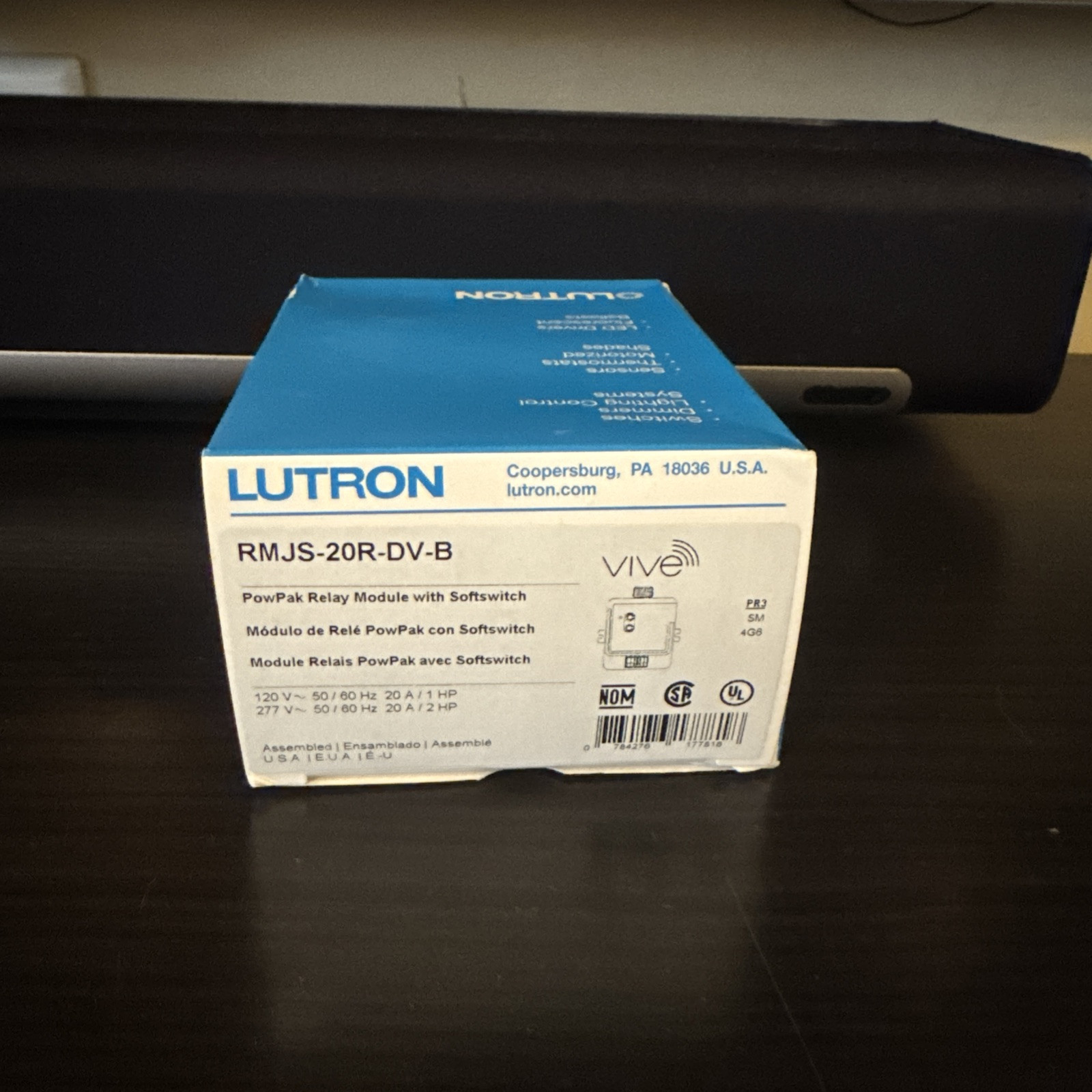 Lutron RMJS-20R-DV-B The PowPak 20 A Relay Receptacle Control Module Lutron RMJS-20R-DV-B The PowPak 20 A Relay Receptacle Control Module