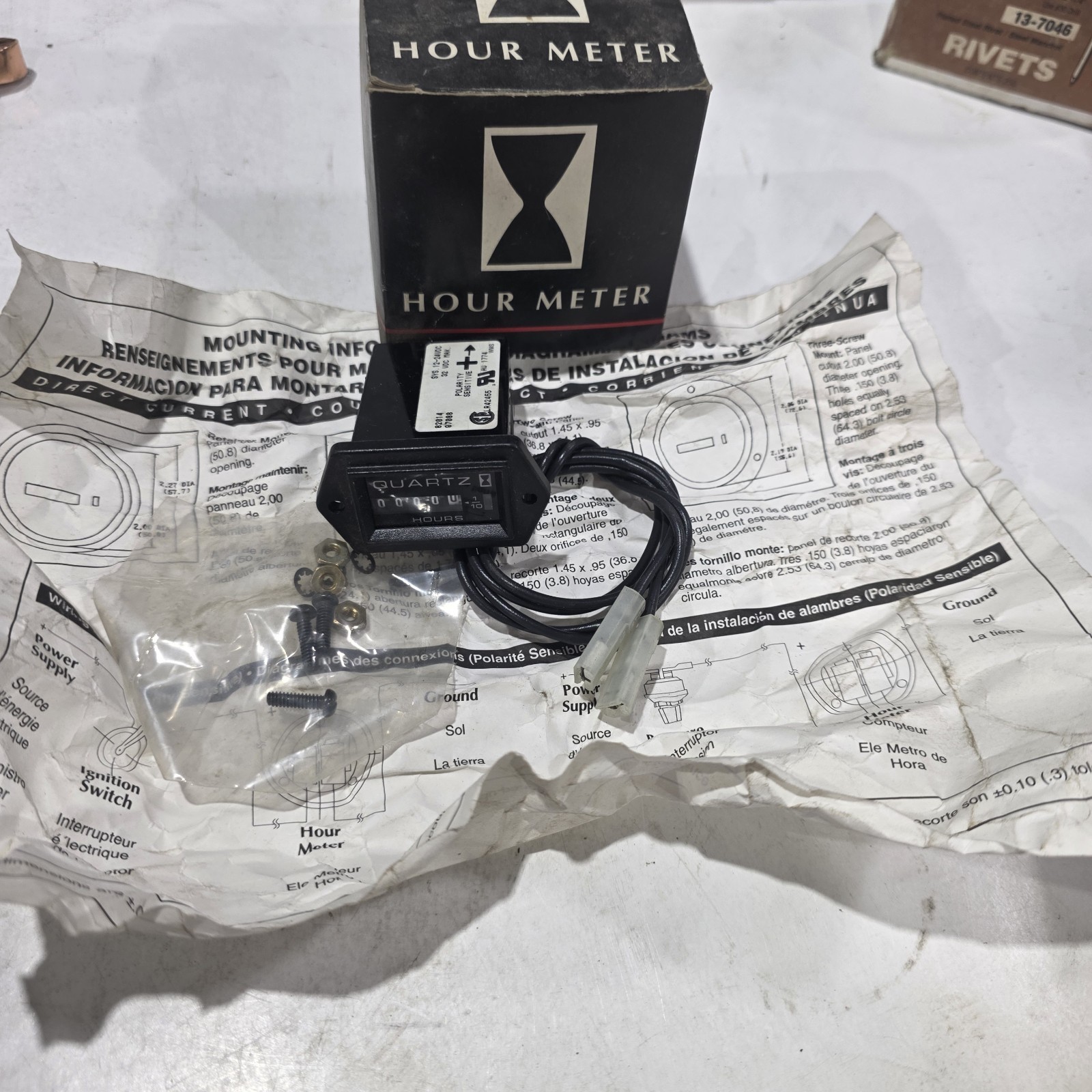 TRUMETER 732-0001 FORKLIFT HOUR METER NEW TRUMETER 732-0001 FORKLIFT HOUR METER NEW