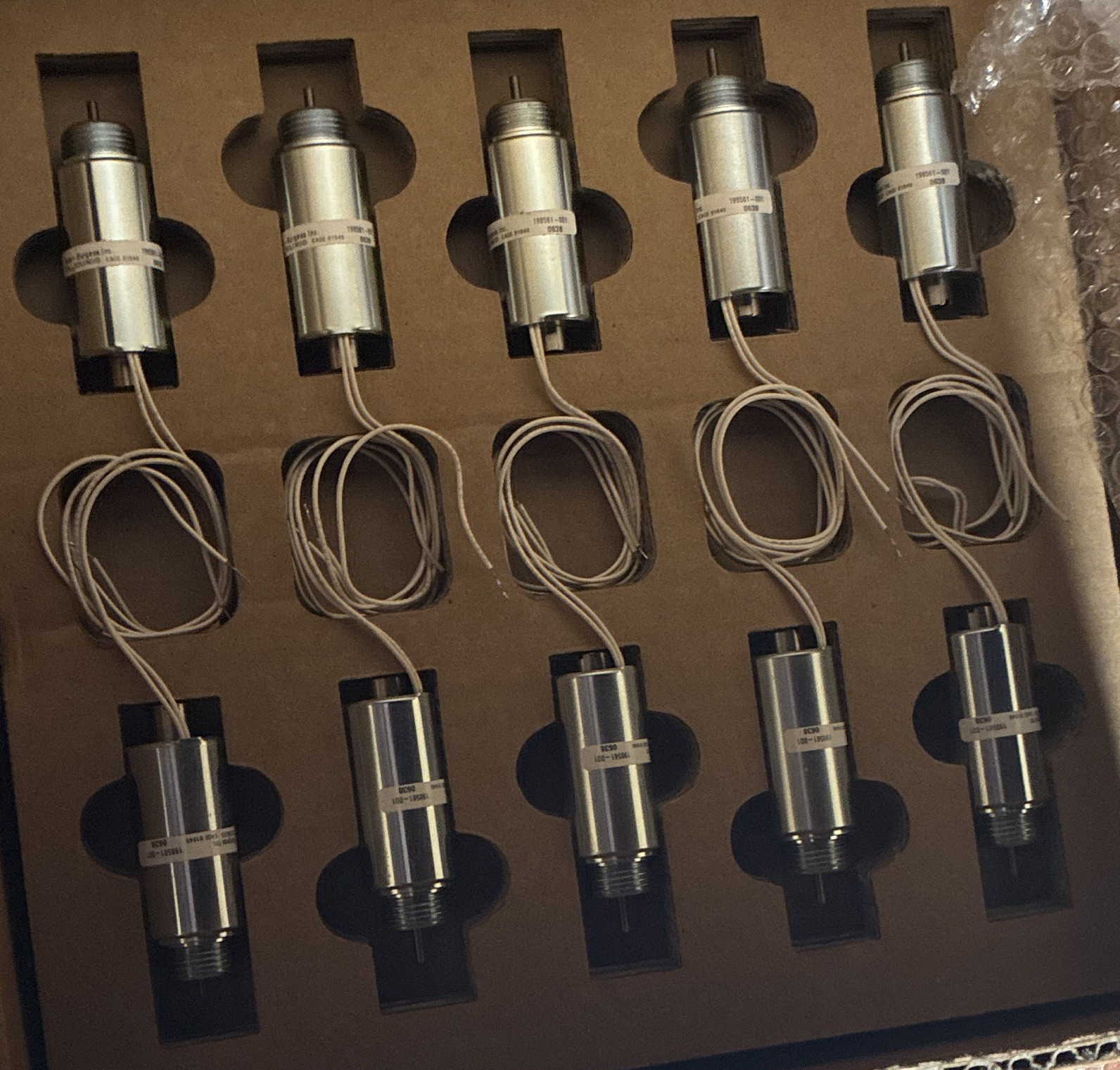 50 saia -Burgess Inc. 198561-001 DC SPST Unshielded Solenoid, Leads, Panel Mount 50 saia -Burgess Inc. 198561-001 DC SPST Unshielded Solenoid, Leads, Panel Mount