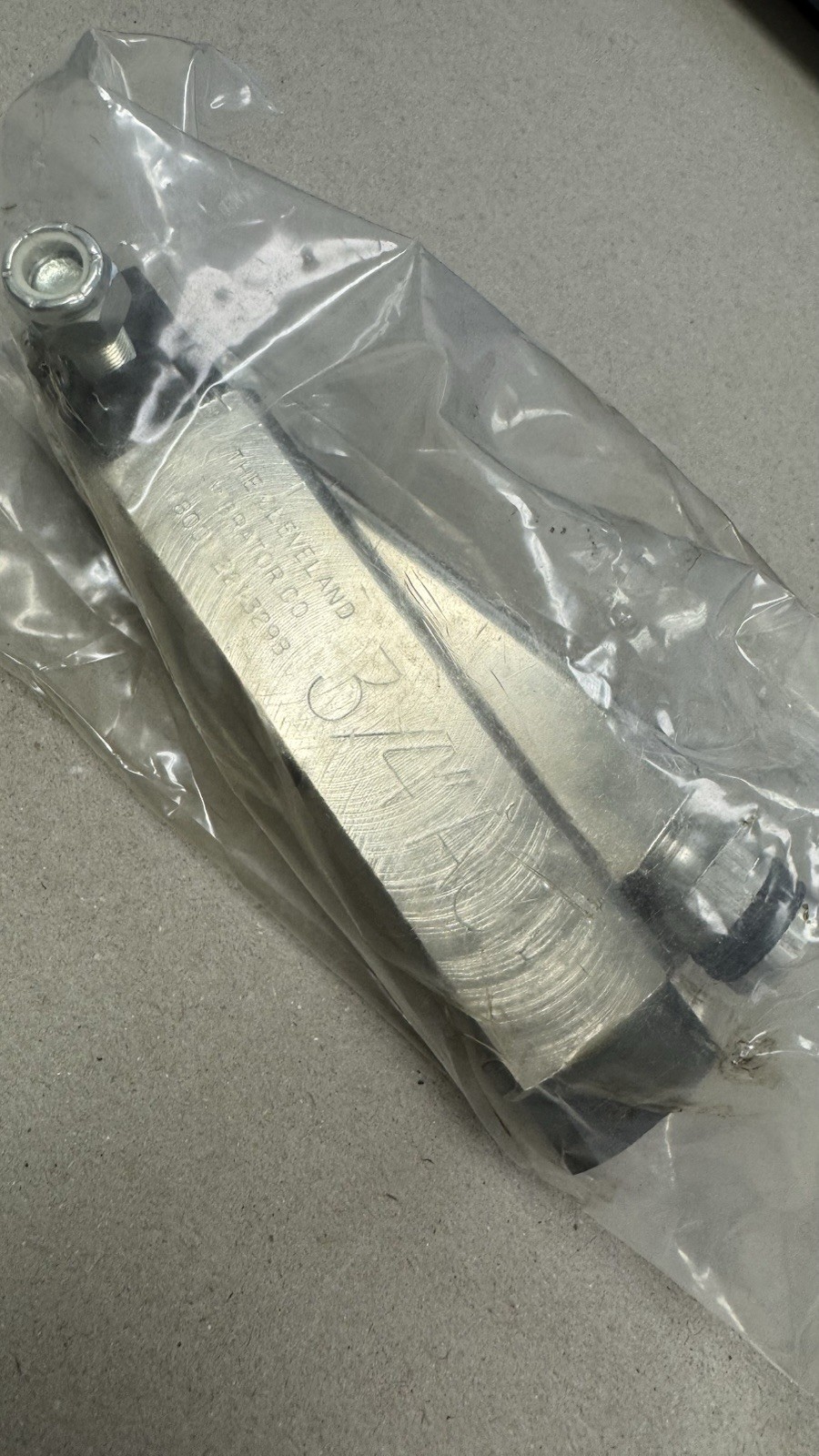 NEW Cleveland Vibrator 3/4” ACM Pneumatic Air Piston Vibrator SKU 1020075 USA NEW Cleveland Vibrator 3/4” ACM Pneumatic Air Piston Vibrator SKU 1020075 USA