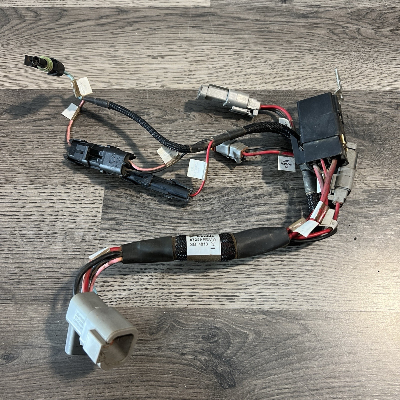 Trimble Harness 67259 GPS Power Cable Relay Switch CFX, GFX, FMX Trimble Harness 67259 GPS Power Cable Relay Switch CFX, GFX, FMX