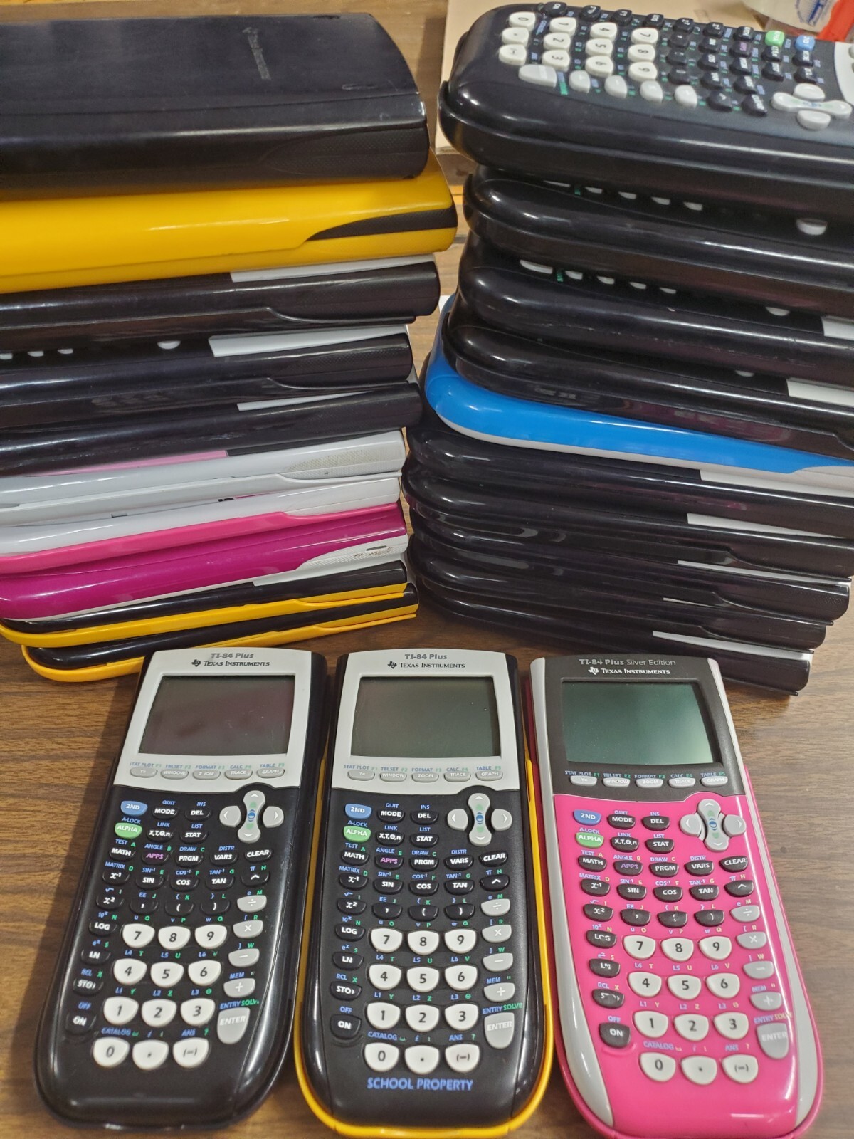 TI-84 Plus Graphing Calculator with Cover and Batteries, Texas Instruments TI-84 Plus Graphing Calculator with Cover and Batteries, Texas Instruments