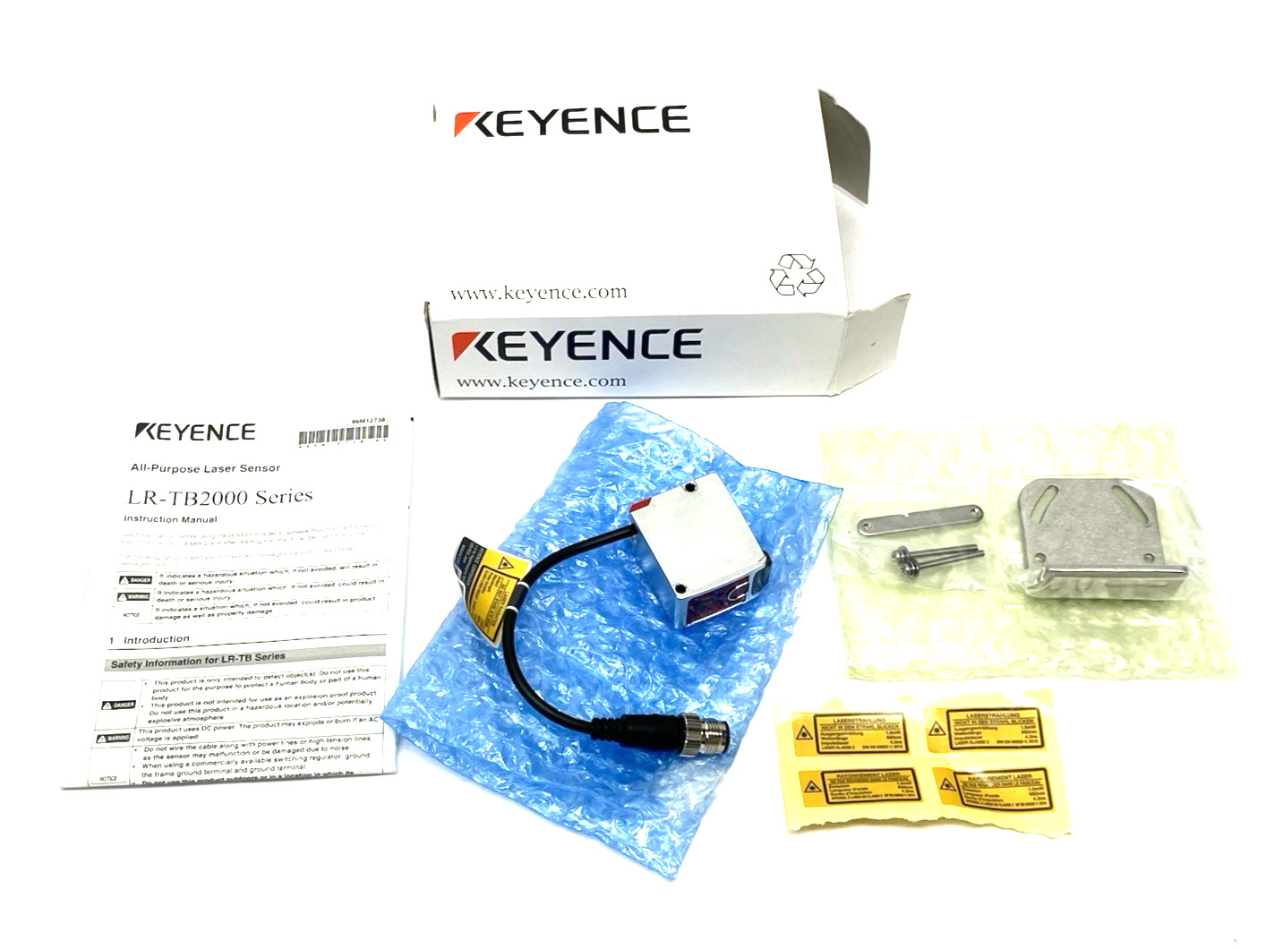 Keyence LR-TB2000C Laser Sensor Detection Distance 2 m, Cable M12 Connector Keyence LR-TB2000C Laser Sensor Detection Distance 2 m, Cable M12 Connector