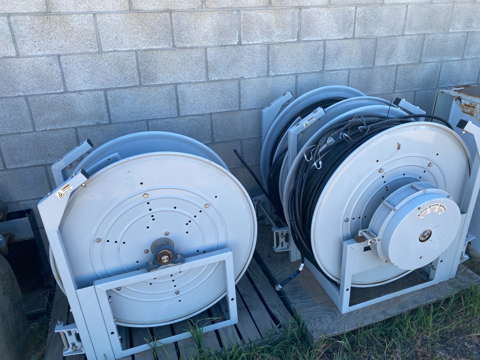 Reelcraft Nordic 4800 Large Frame Cable Reel 36 Inch Spring Driven Reelcraft Nordic 4800 Large Frame Cable Reel 36 Inch Spring Driven