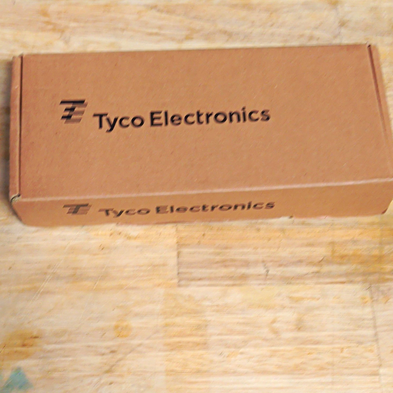 Tyco Electronics Modular Plug Application Tooling Tyco Electronics Modular Plug Application Tooling