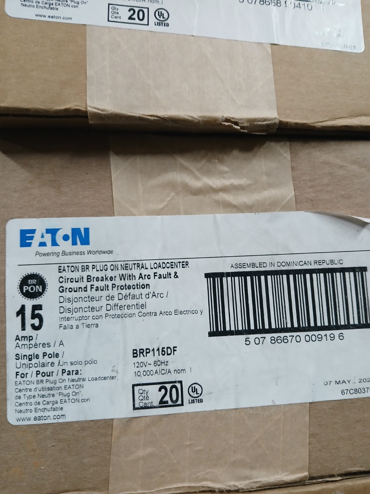 10 Eaton BRP115DF 15A 1p Breaker Dual Function Plug On Neutral Integrated 10 Eaton BRP115DF 15A 1p Breaker Dual Function Plug On Neutral Integrated