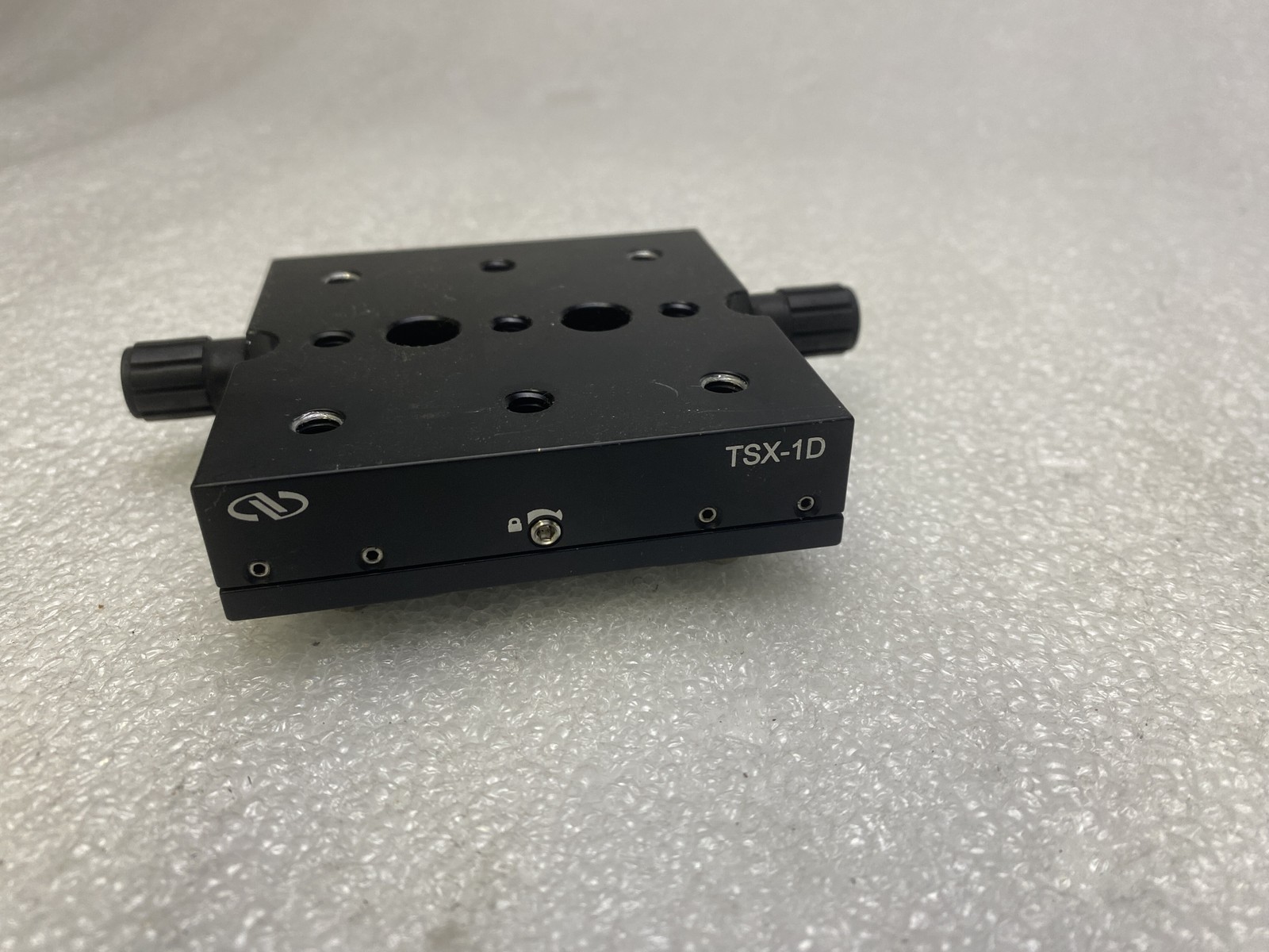 Newport TSX-1D Fast Drive Dovetail Linear Translation Stage Newport TSX-1D Fast Drive Dovetail Linear Translation Stage