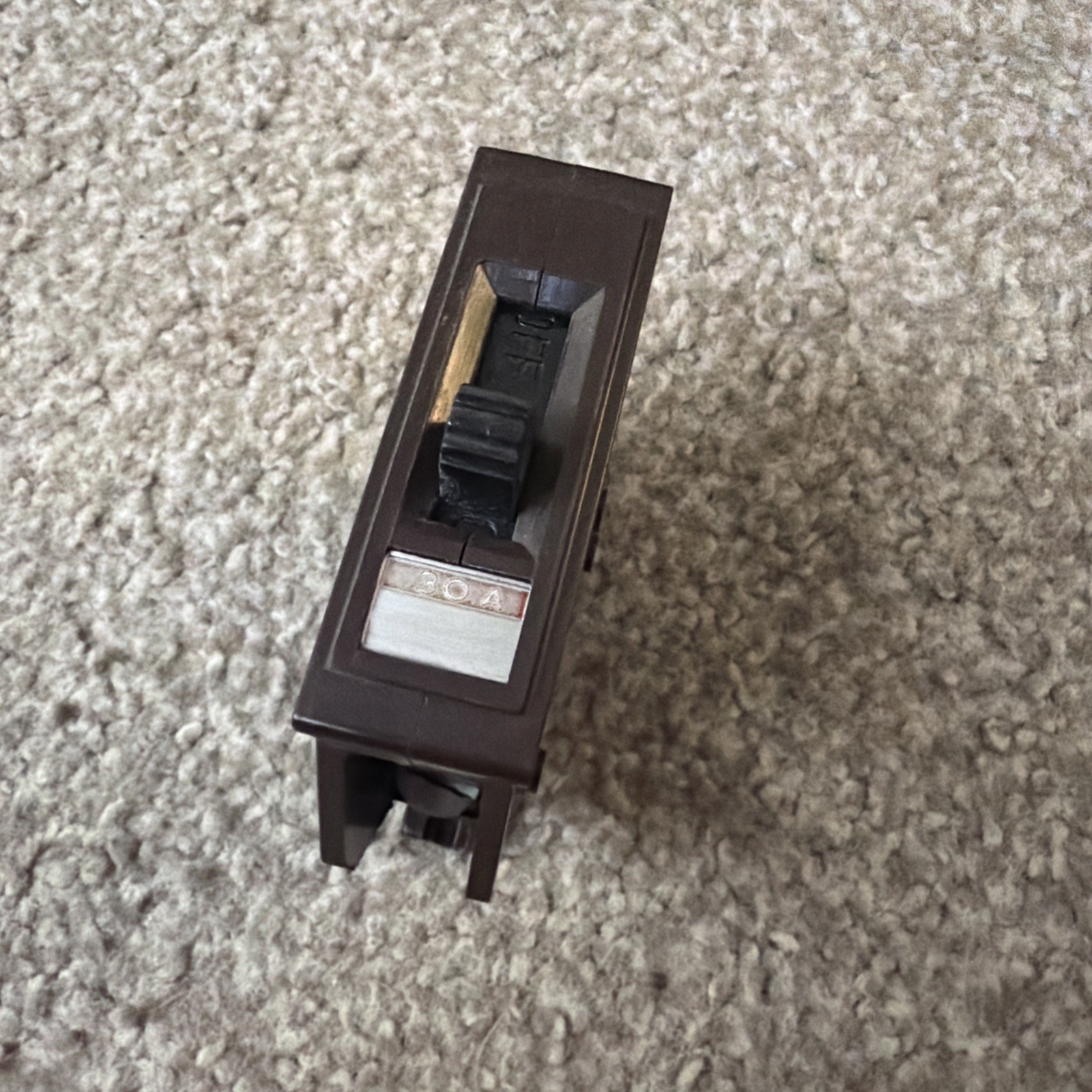 Wadsworth 30 Amp 1 Pole Circuit Breaker Plastic Foot Type A 30A Wadsworth 30 Amp 1 Pole Circuit Breaker Plastic Foot Type A 30A