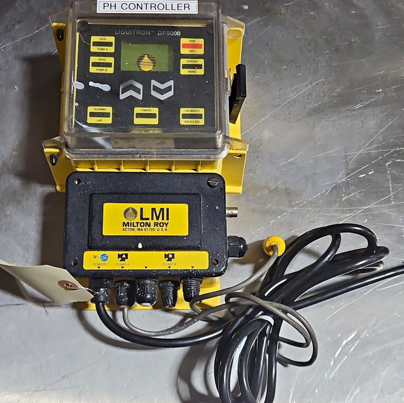LMI Milton Roy Liquitron DP5000 Yellow pH Meter Controller LMI Milton Roy Liquitron DP5000 Yellow pH Meter Controller