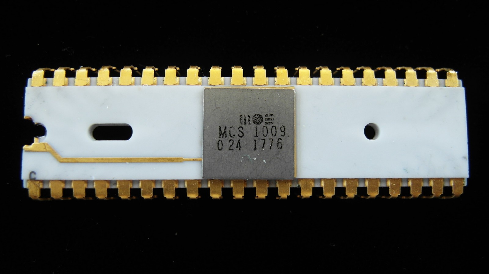 MOS Technology MCS 1009 Keyboard Encoder Vintage White Ceramic Gold Chip 1976 MOS Technology MCS 1009 Keyboard Encoder Vintage White Ceramic Gold Chip 1976