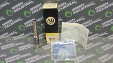NEW Allen Bradley 871U-W2J12 Universal Inductive Proximity Control picture