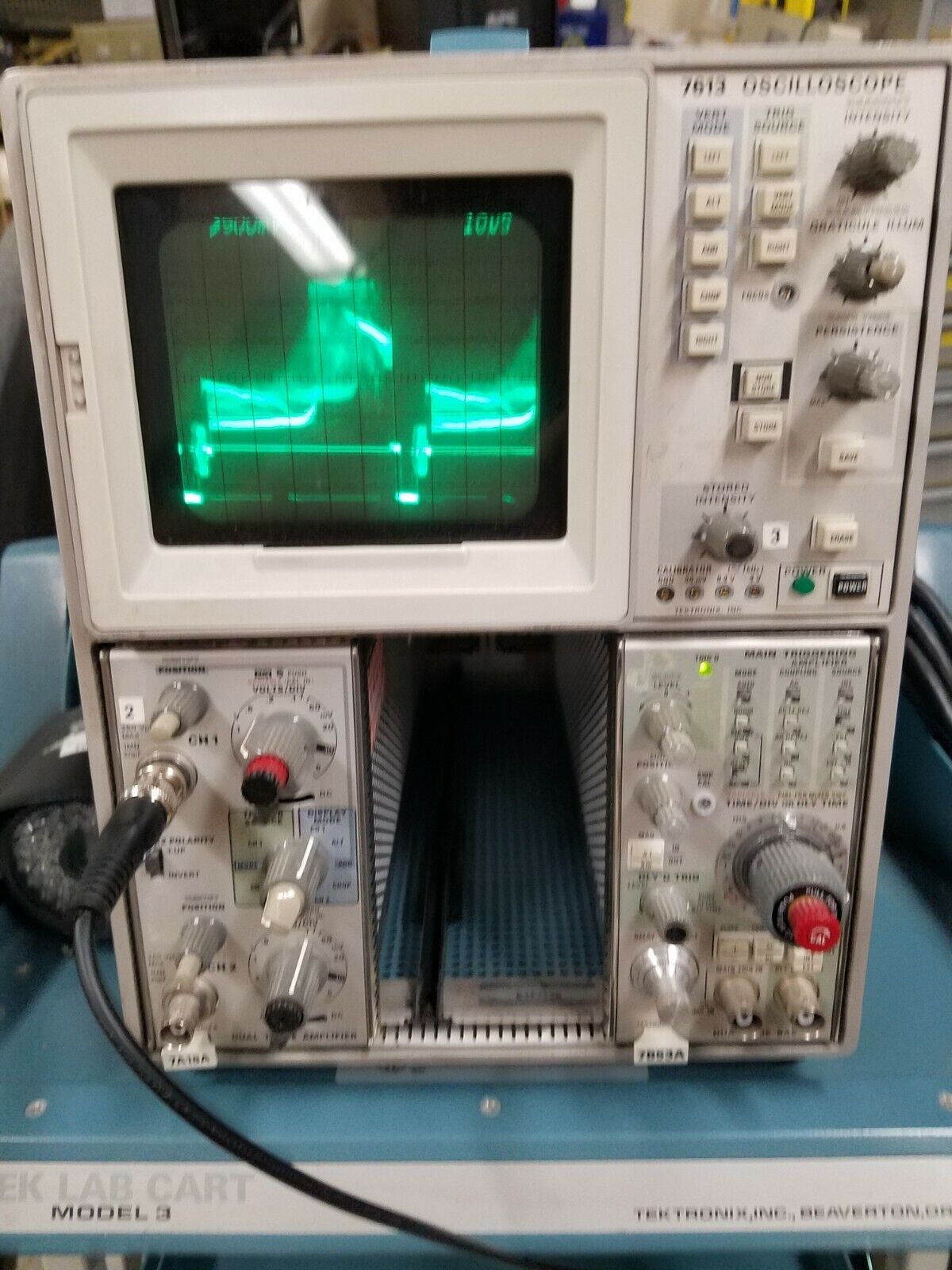 Tektronix 7613 Oscilloscope , 7A18A,7B53A, Working Unit.  