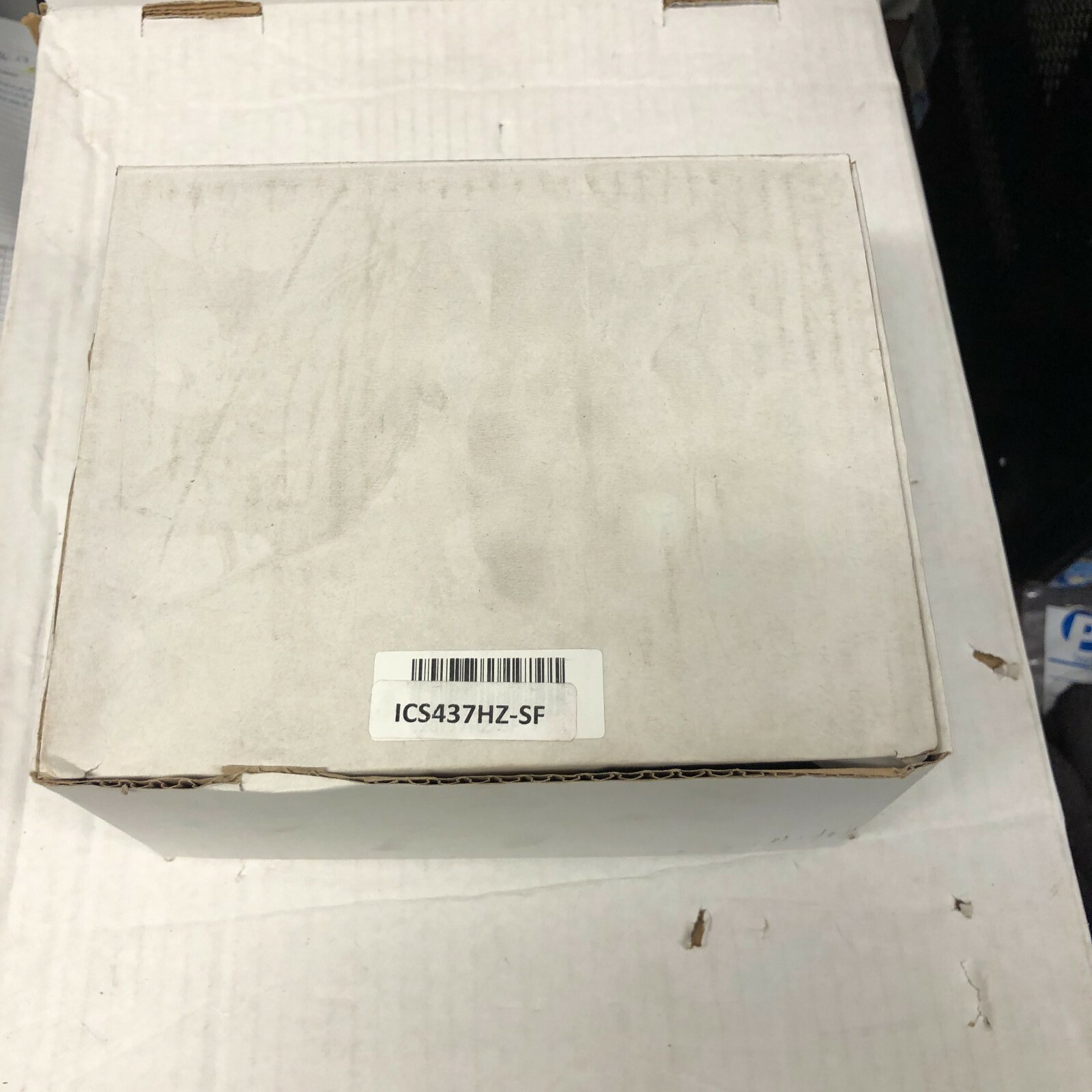 Leviton Intense Lighting ICS437HZ-SF Haze color trim, self-flanged