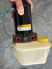 Parker Oildyne Electric Hydraulic Pump Motor Power Unit 108AES32-CLB-1V-07-07-Y picture