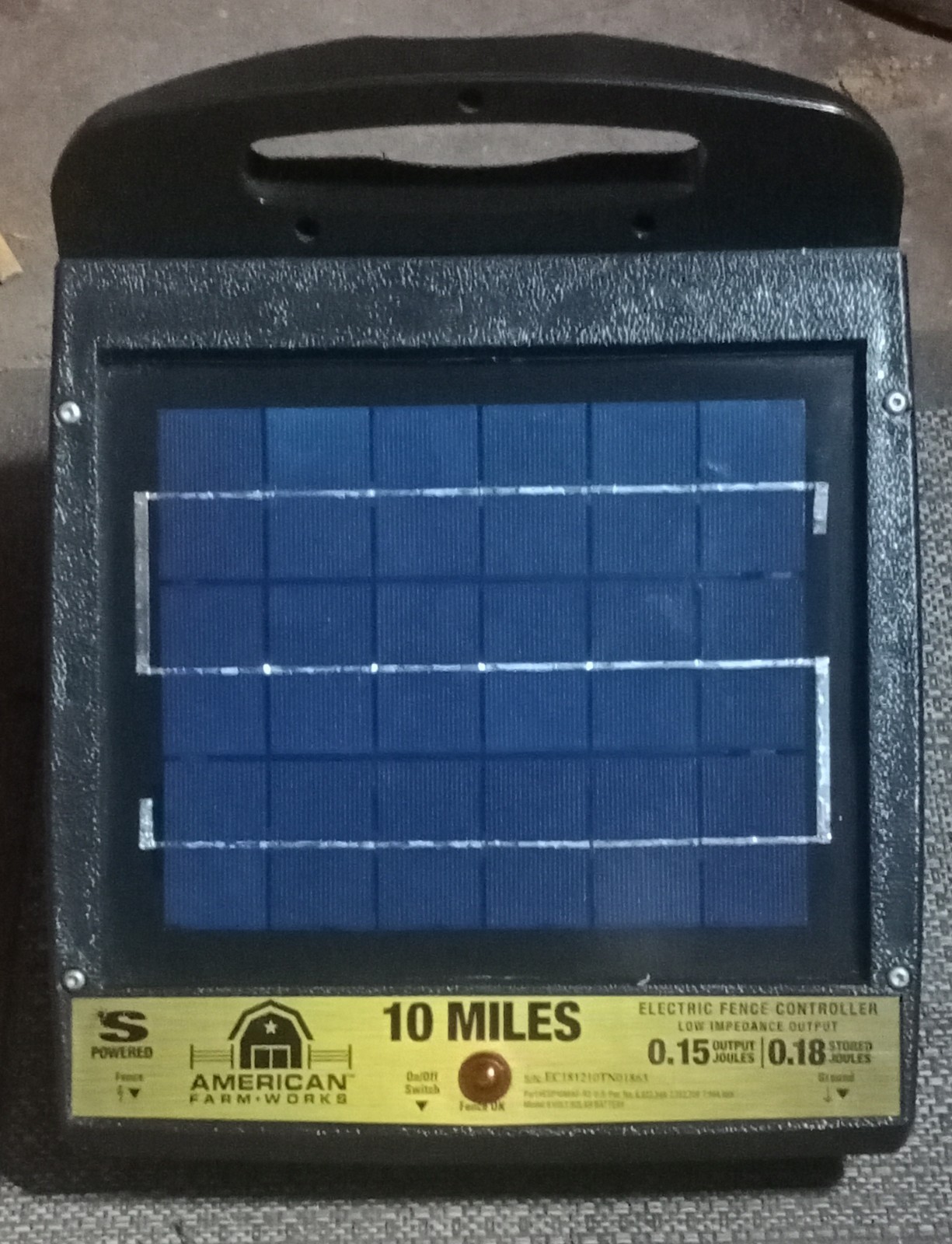 American Farm Works 10 Miles Solar Solar Electric Fence Controller American Farm Works 10 Miles Solar Solar Electric Fence Controller