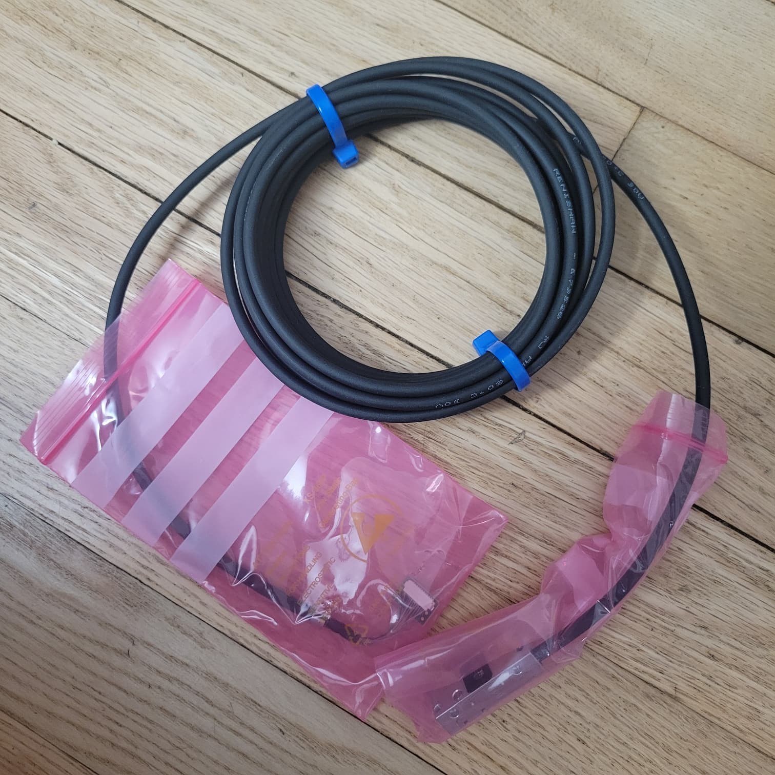 Renishaw T1011-50A TONiC Linear Encoder Readhead 5m RELM RSLM Open Box Renishaw T1011-50A TONiC Linear Encoder Readhead 5m RELM RSLM Open Box
