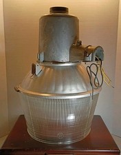 Vintage Western Electric Barn Sodium Light Dusk To Dawn  With New Bulb Untested. picture