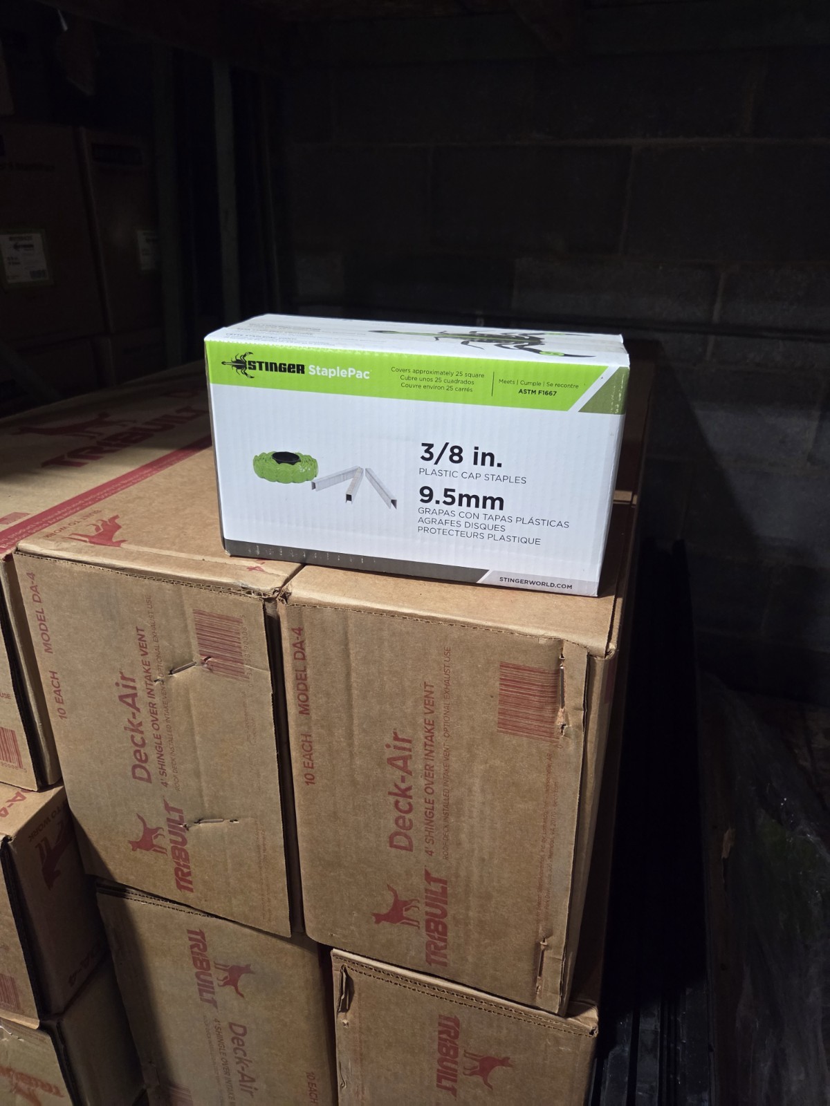 Stinger StaplePac 3/8in Plastic Cap Staple Gun Staples 2000ct 0136420 Stinger StaplePac 3/8in Plastic Cap Staple Gun Staples 2000ct 0136420